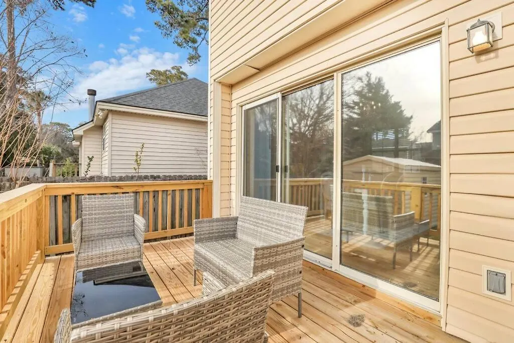 The Dream House: 3 Bed 3 Bath * Savannah