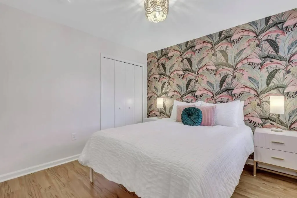 The Dream House: 3 Bed 3 Bath