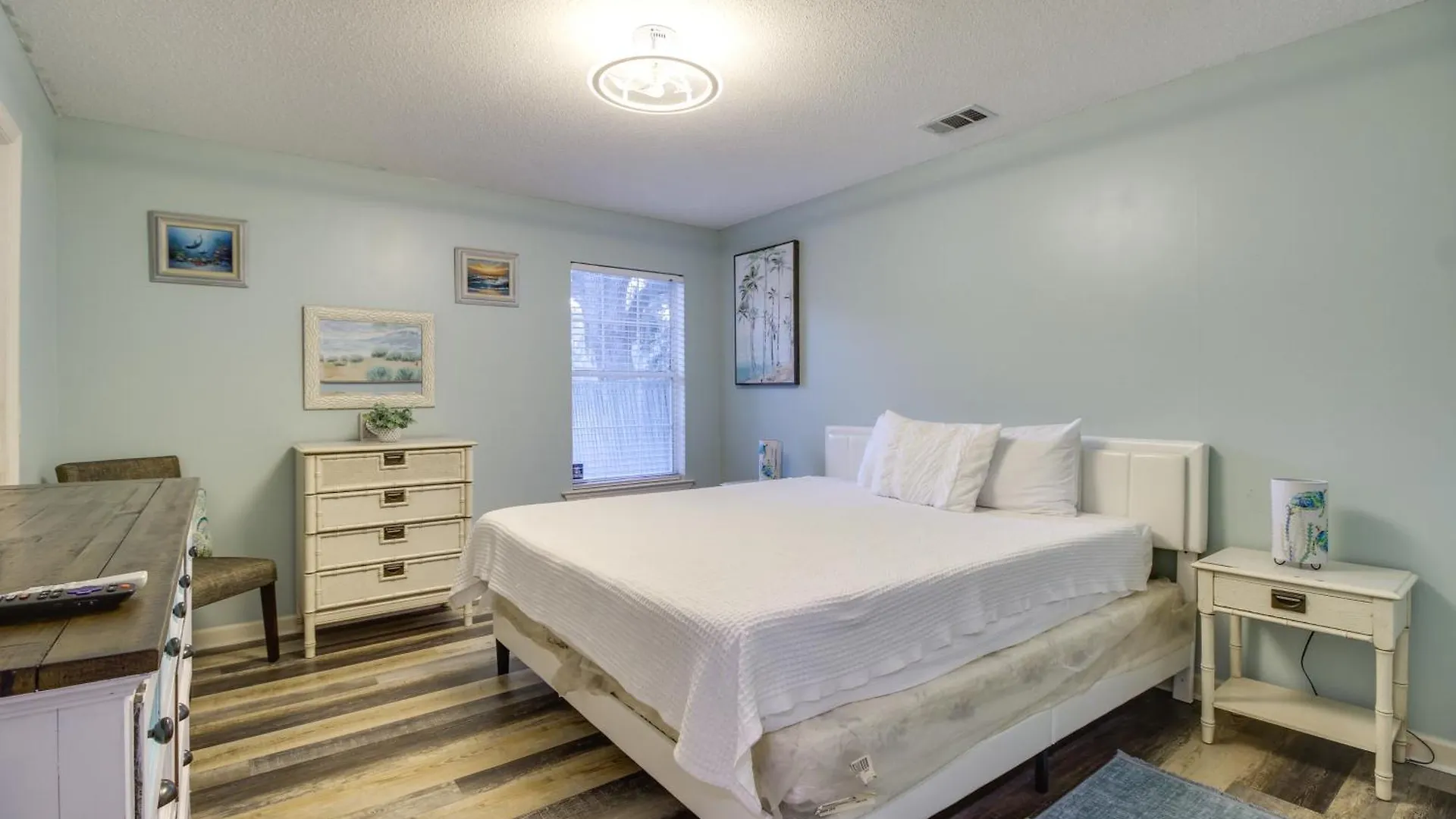 Inviting Vacation With Game Room! Savannah