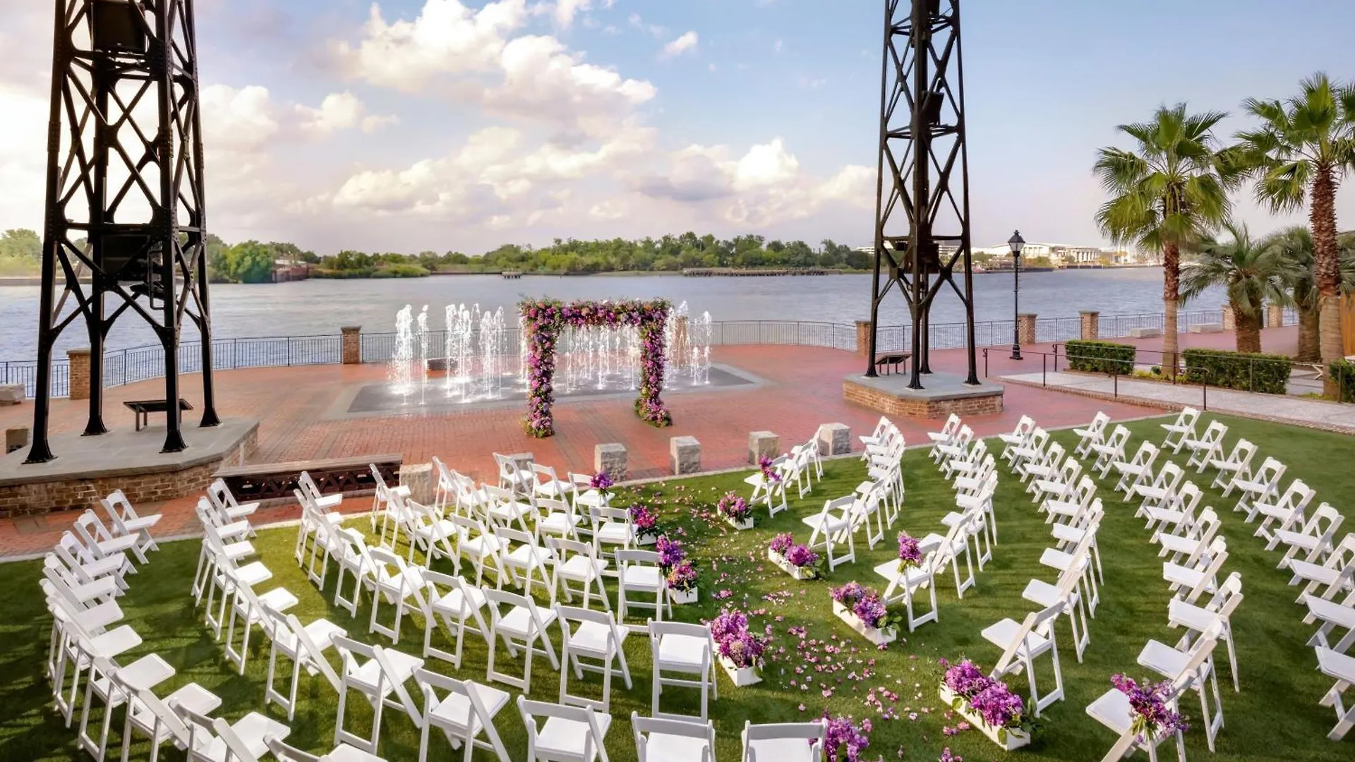 Jw Marriott Plant Riverside District 5*