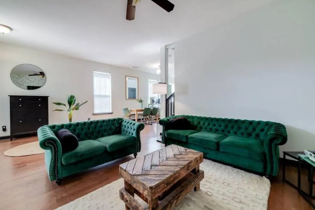 Tupelo Two Story - Near Savannah, I95, And Airport *