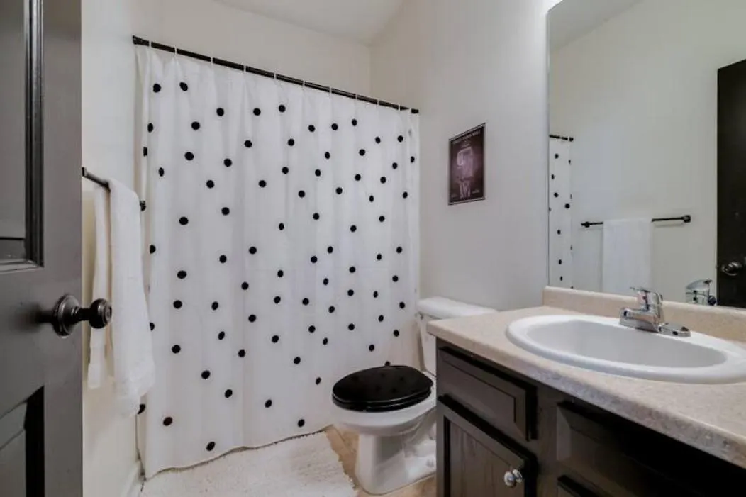 Honey, I'm Near - Seen On Hgtv *