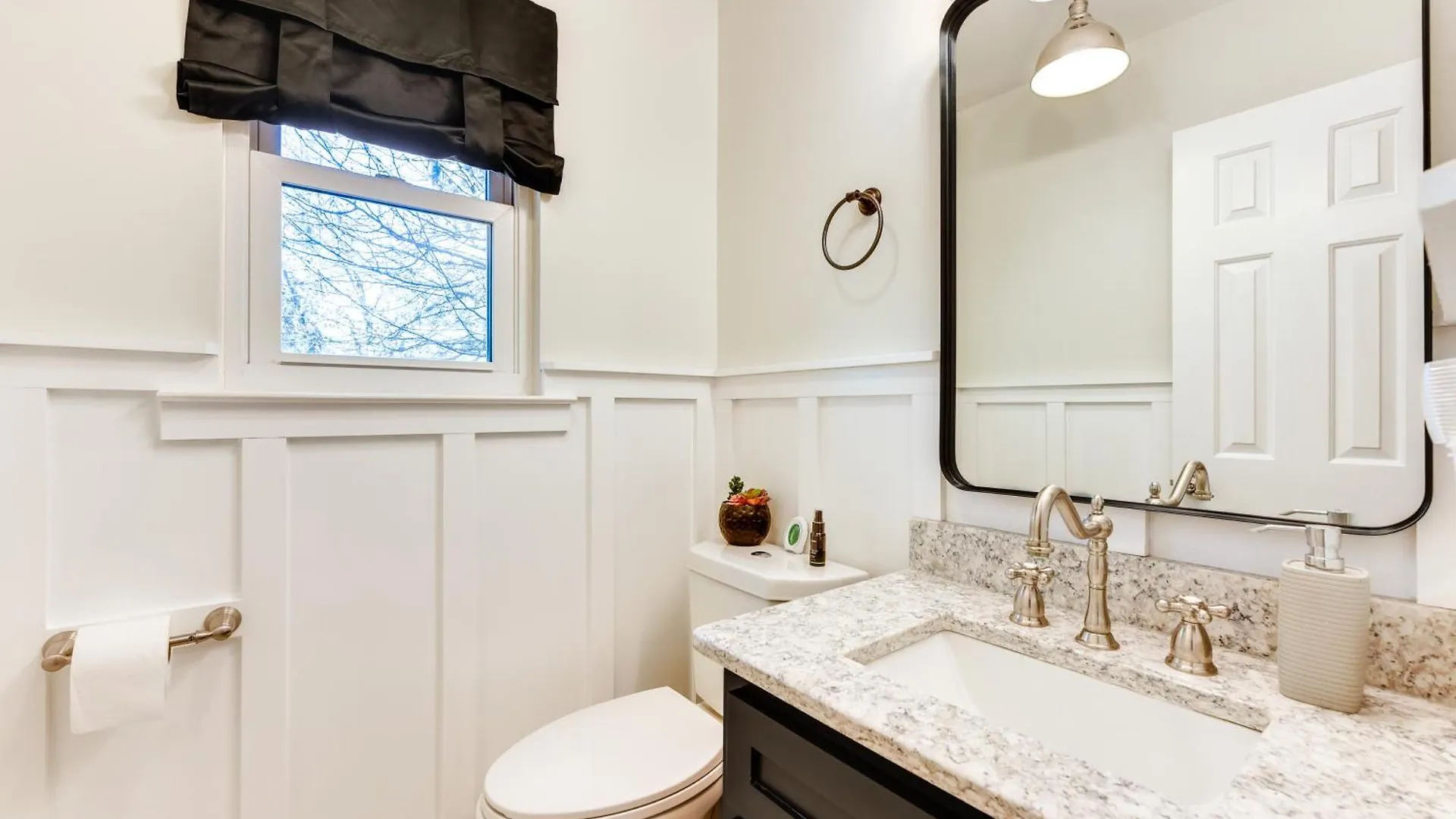 Close To Bike Trails And Beaches! Savannah