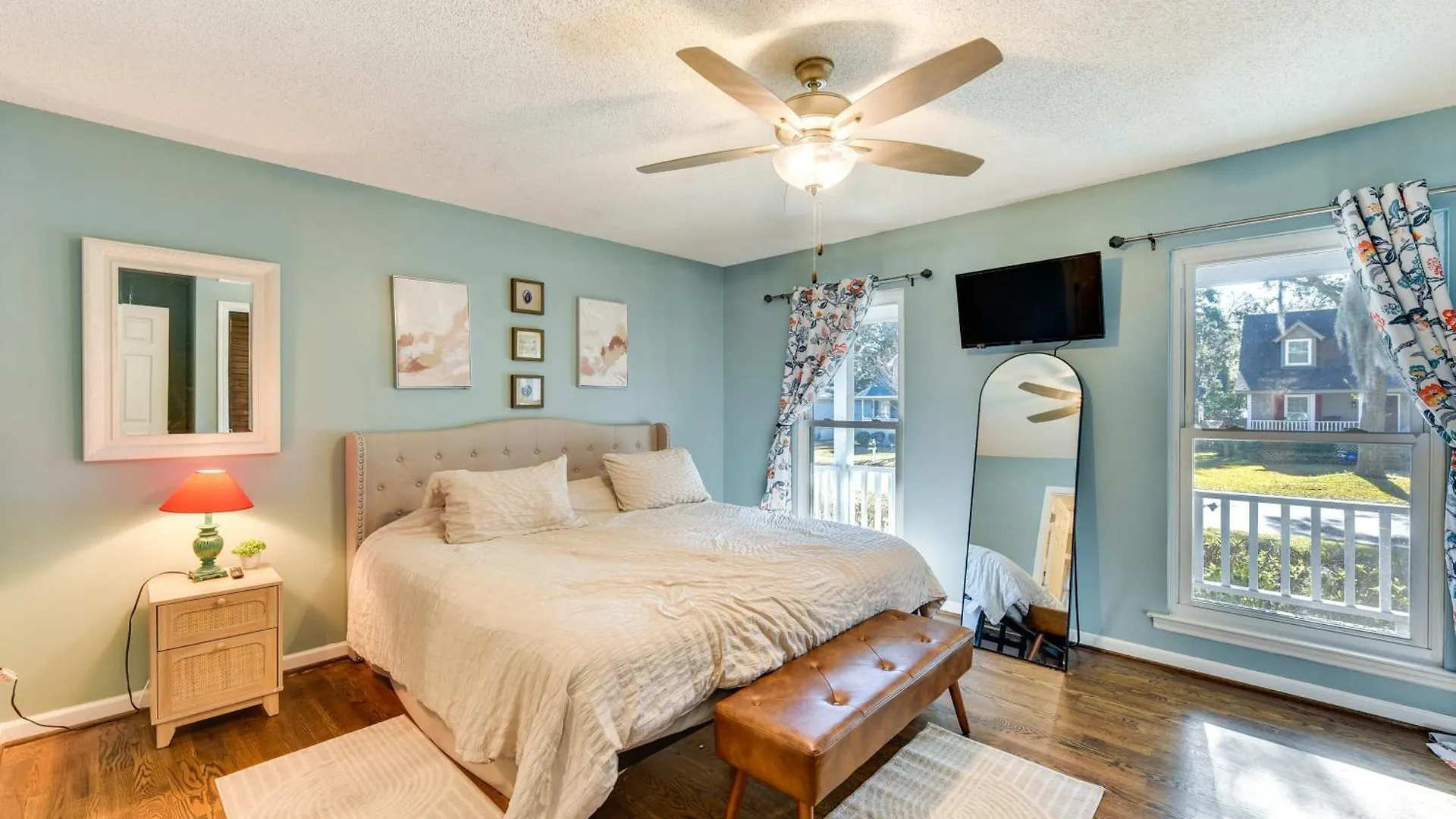 Close To Bike Trails And Beaches! Holiday home Savannah