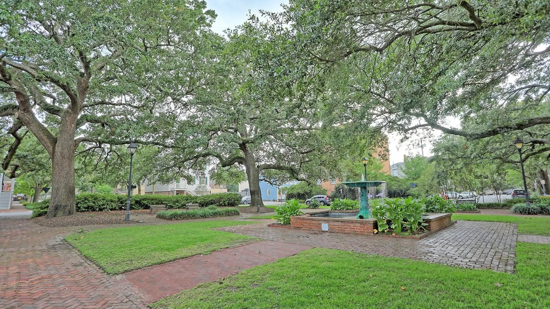 Oglethorpe Apartment
