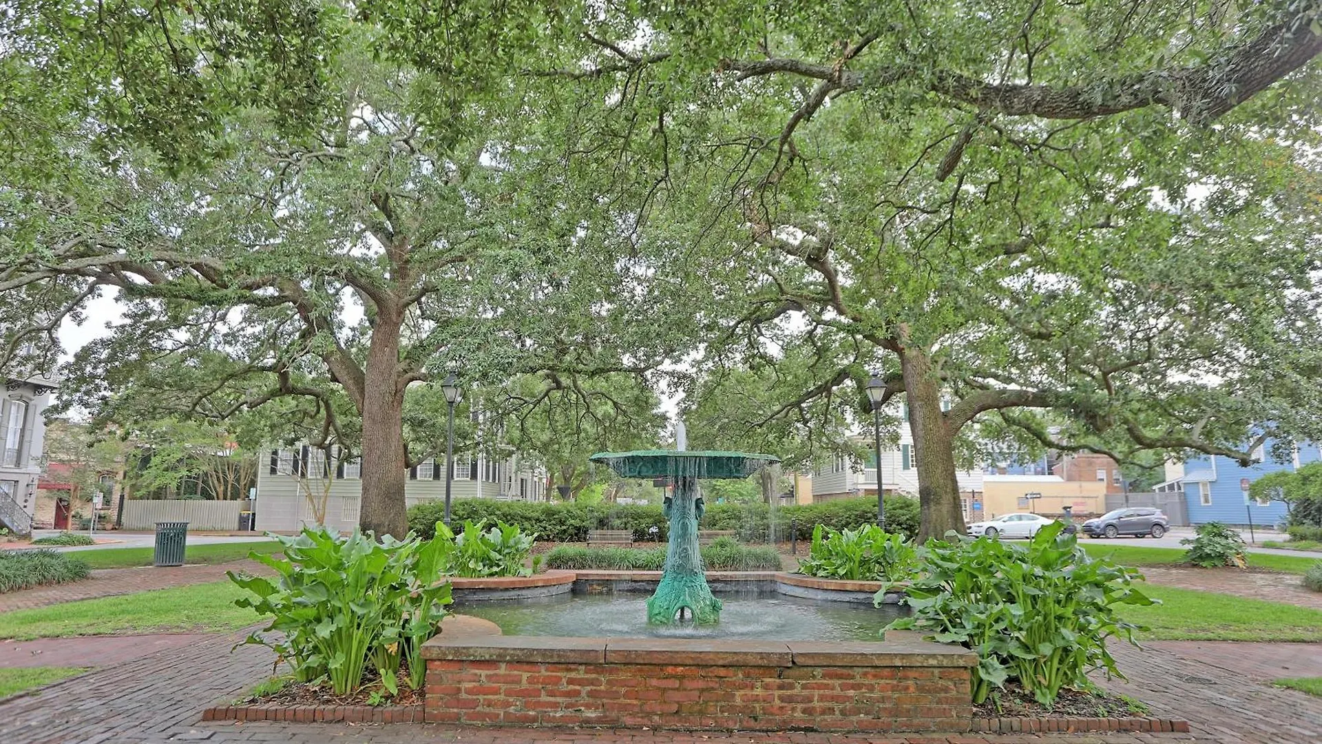 Oglethorpe Apartment *