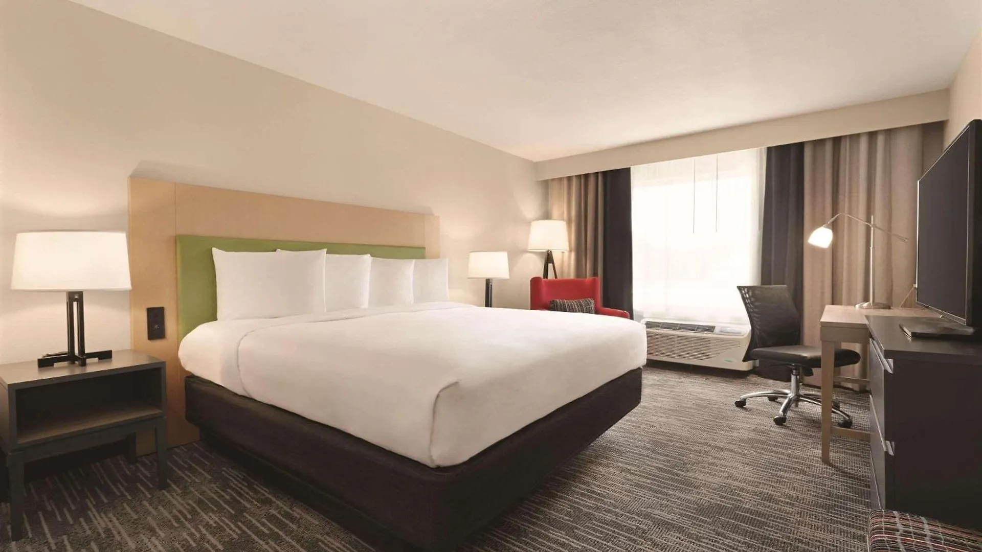 Country & By Radisson, Midtown, Ga Hotel