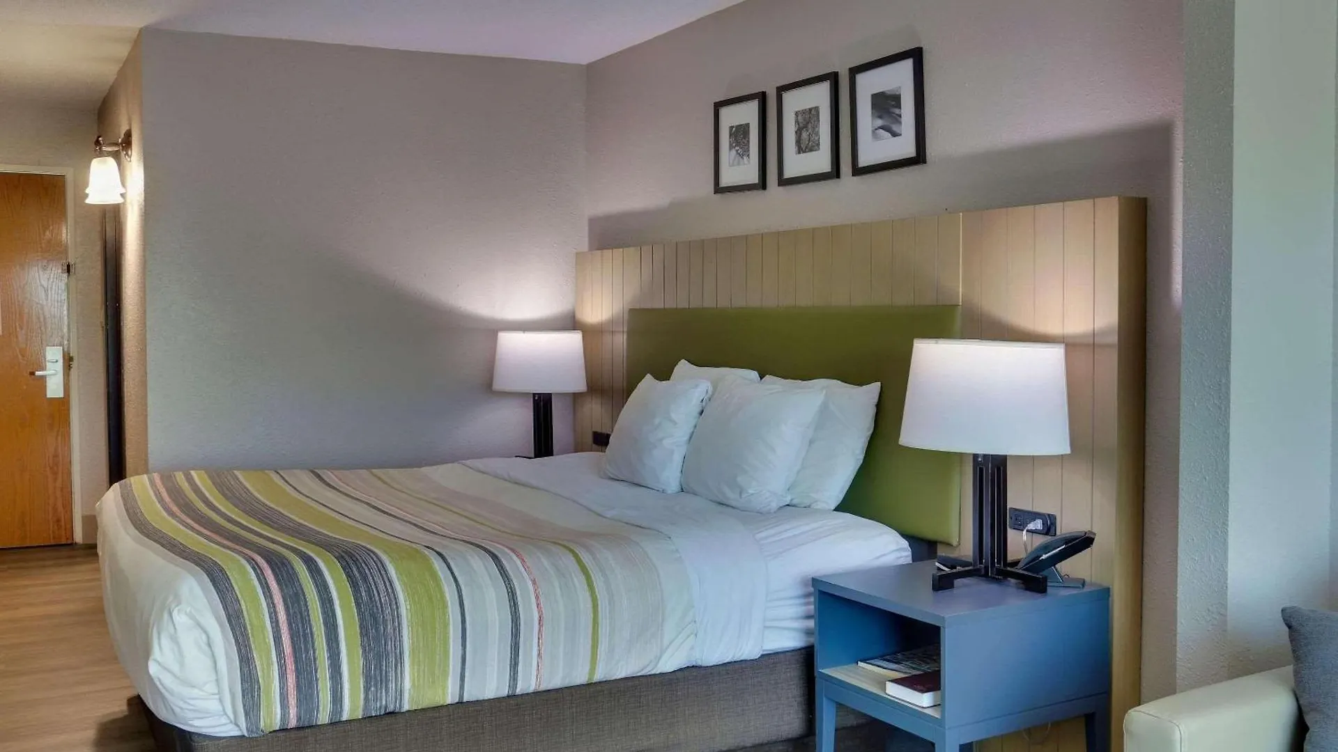 Country & By Radisson, Gateway, Ga Hotel 3*