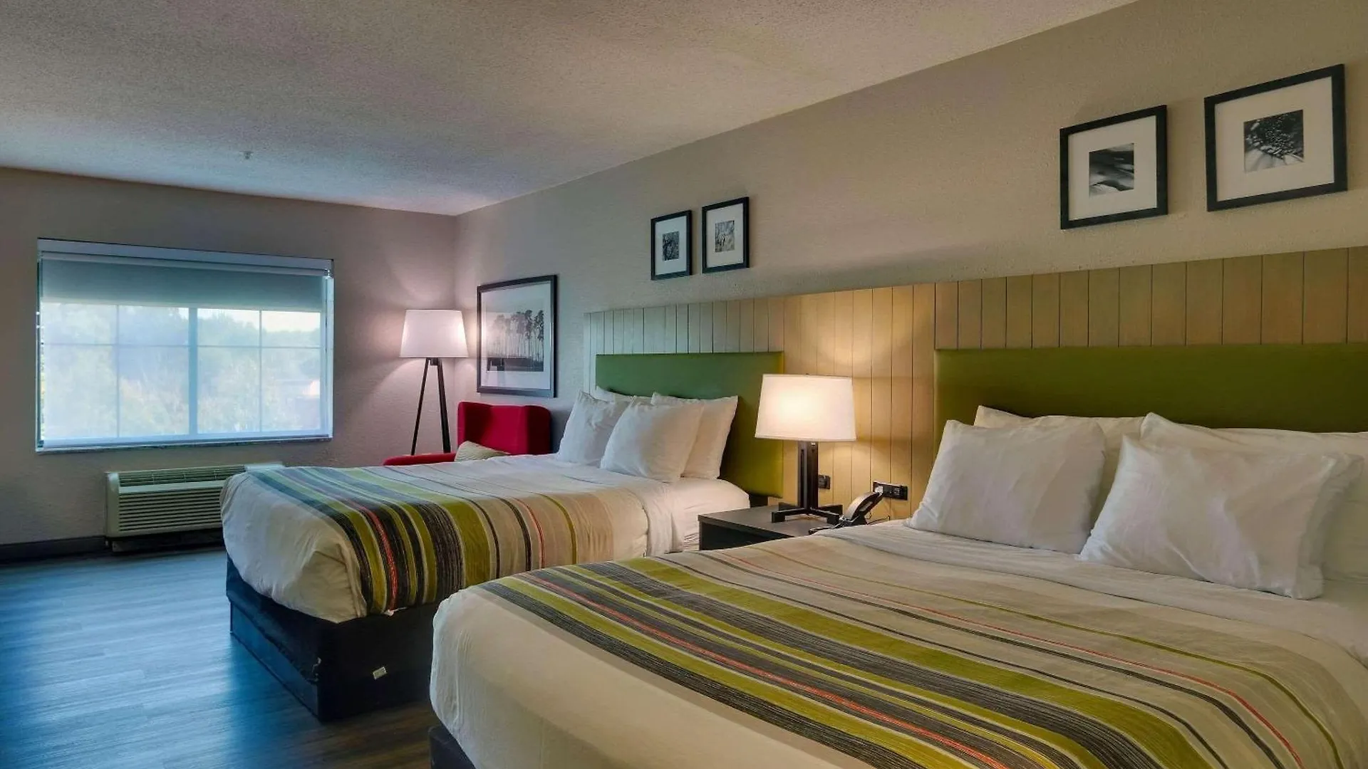 Hotel Country & By Radisson, Gateway, Ga