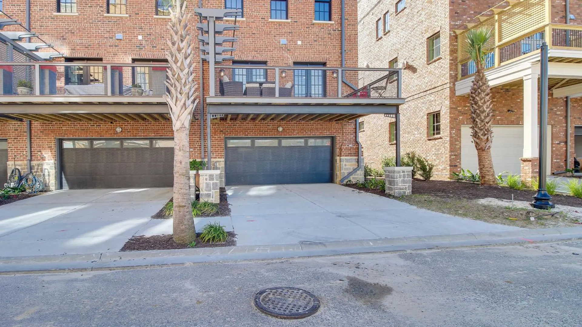 Luxe Townhome 1 Mi To Historic District