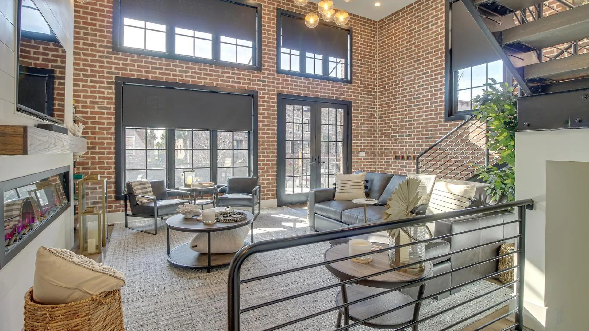 Luxe Townhome 1 Mi To Historic District Holiday home Savannah
