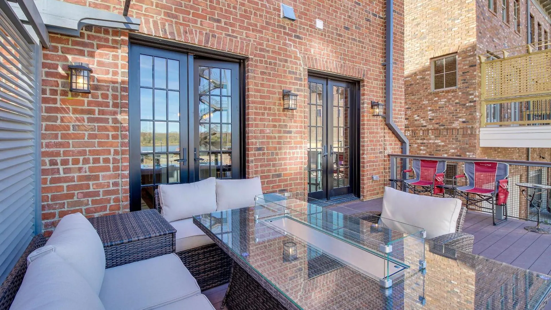 Holiday home Luxe Townhome 1 Mi To Historic District *
