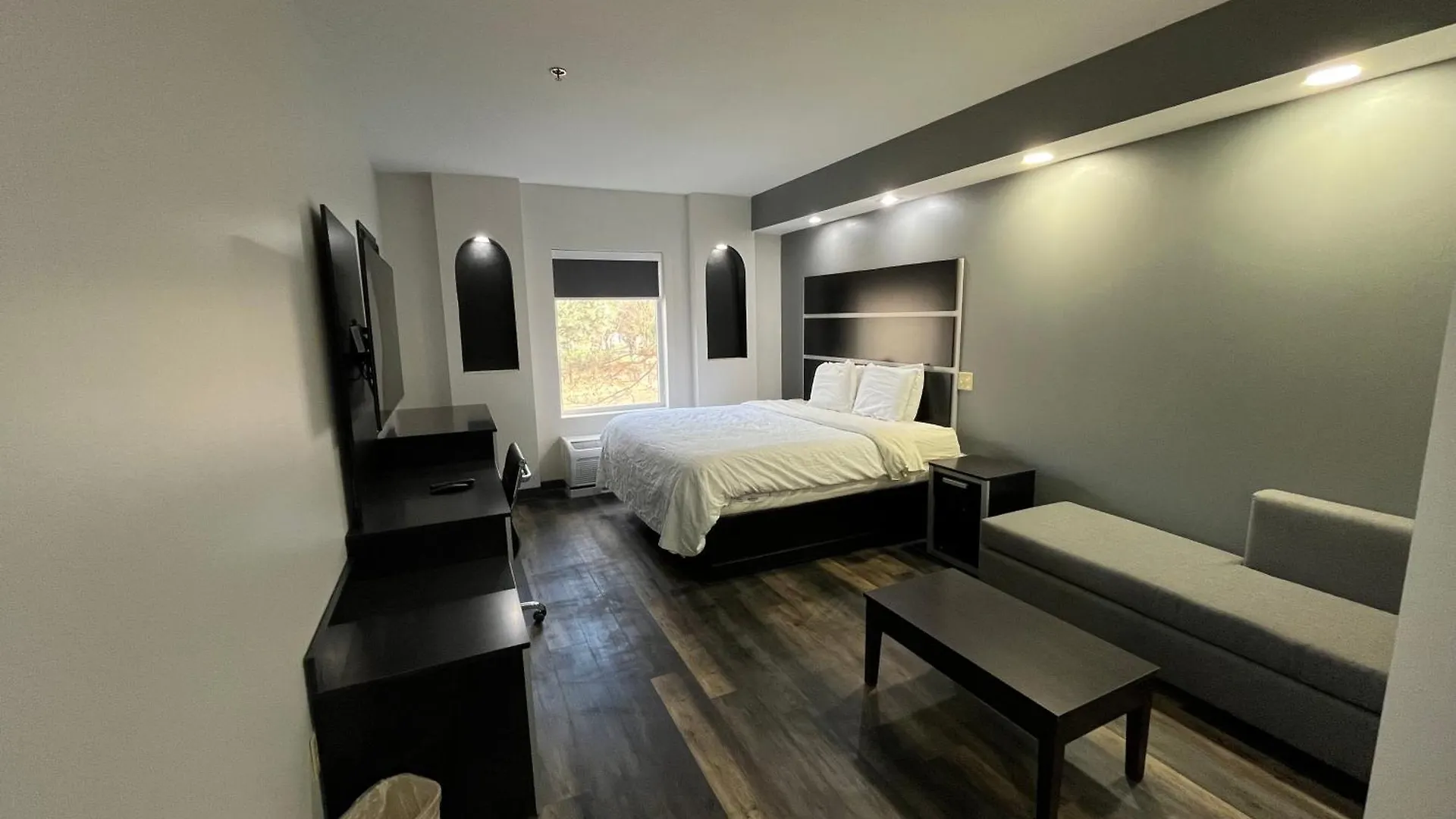 Sonesta Essential 3* Savannah