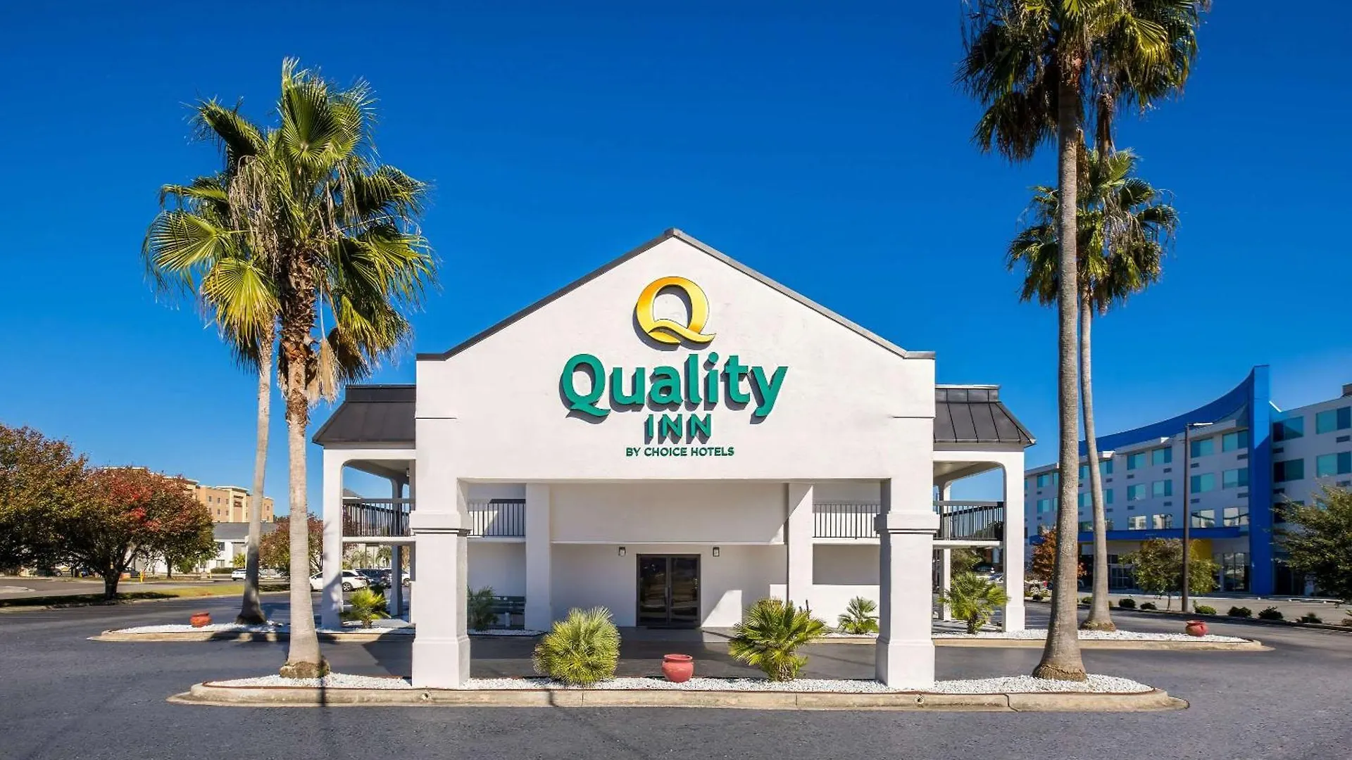 Quality I-95 Inn 2*