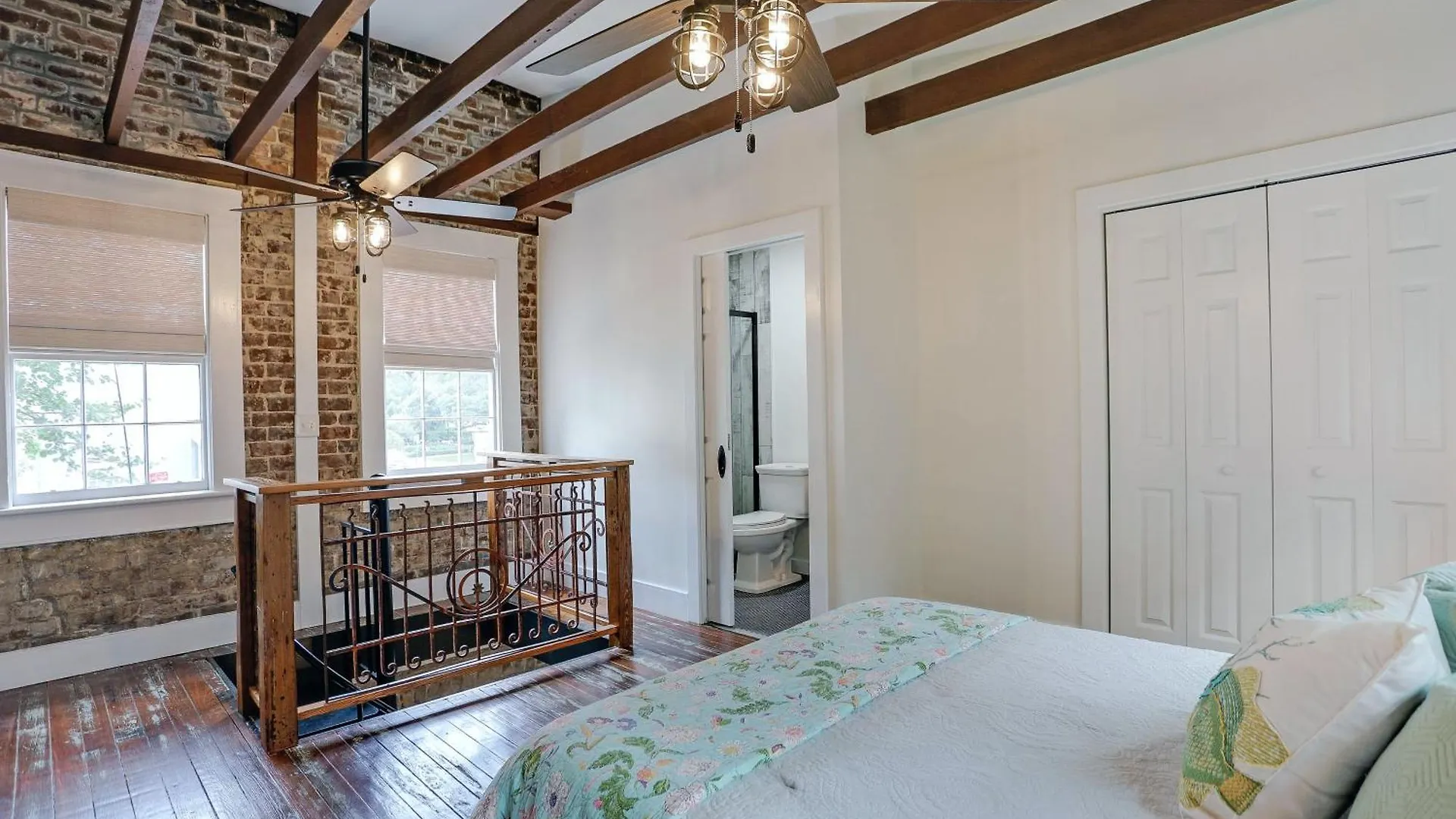 Brick House Apartment *