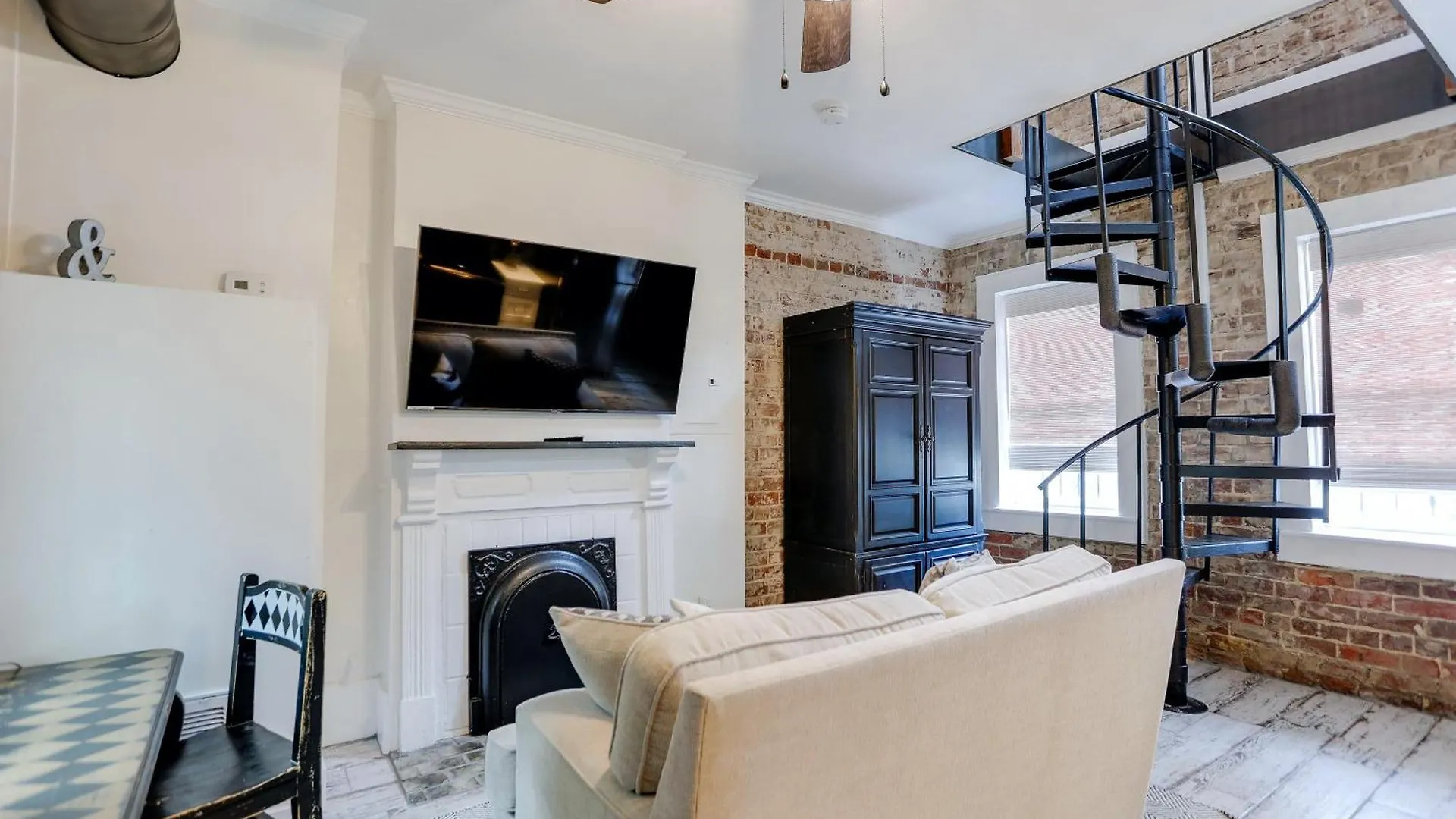 Brick House Apartment Savannah