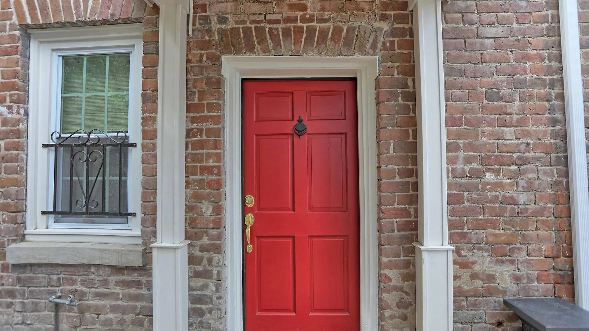 Brick House Apartment Savannah