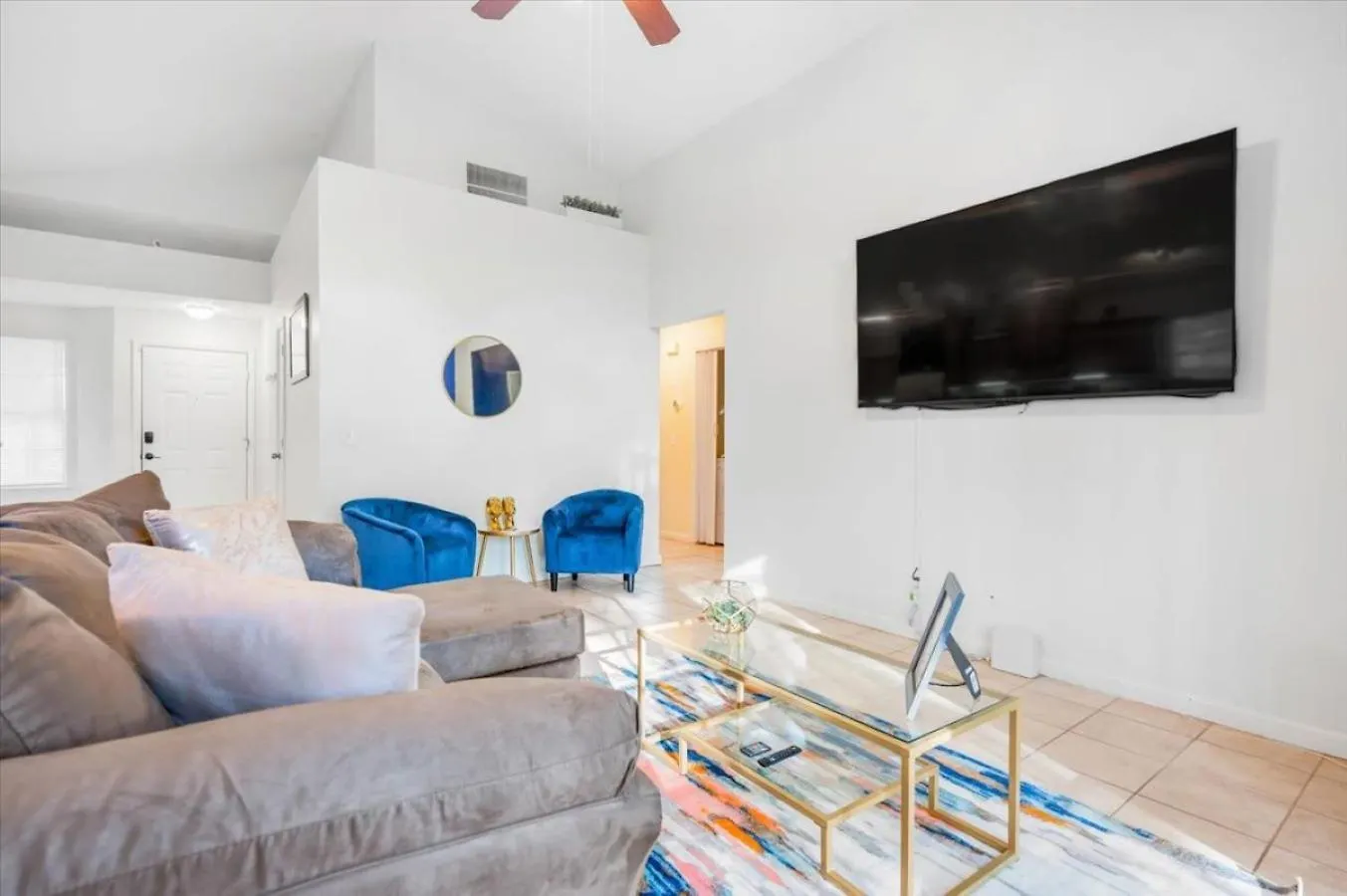 Private Backyard - Gaming Arcade - Free Parking - Family *