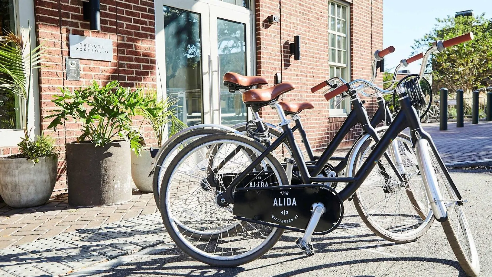 The Alida, Savannah, A Tribute Portfolio 5* Savannah