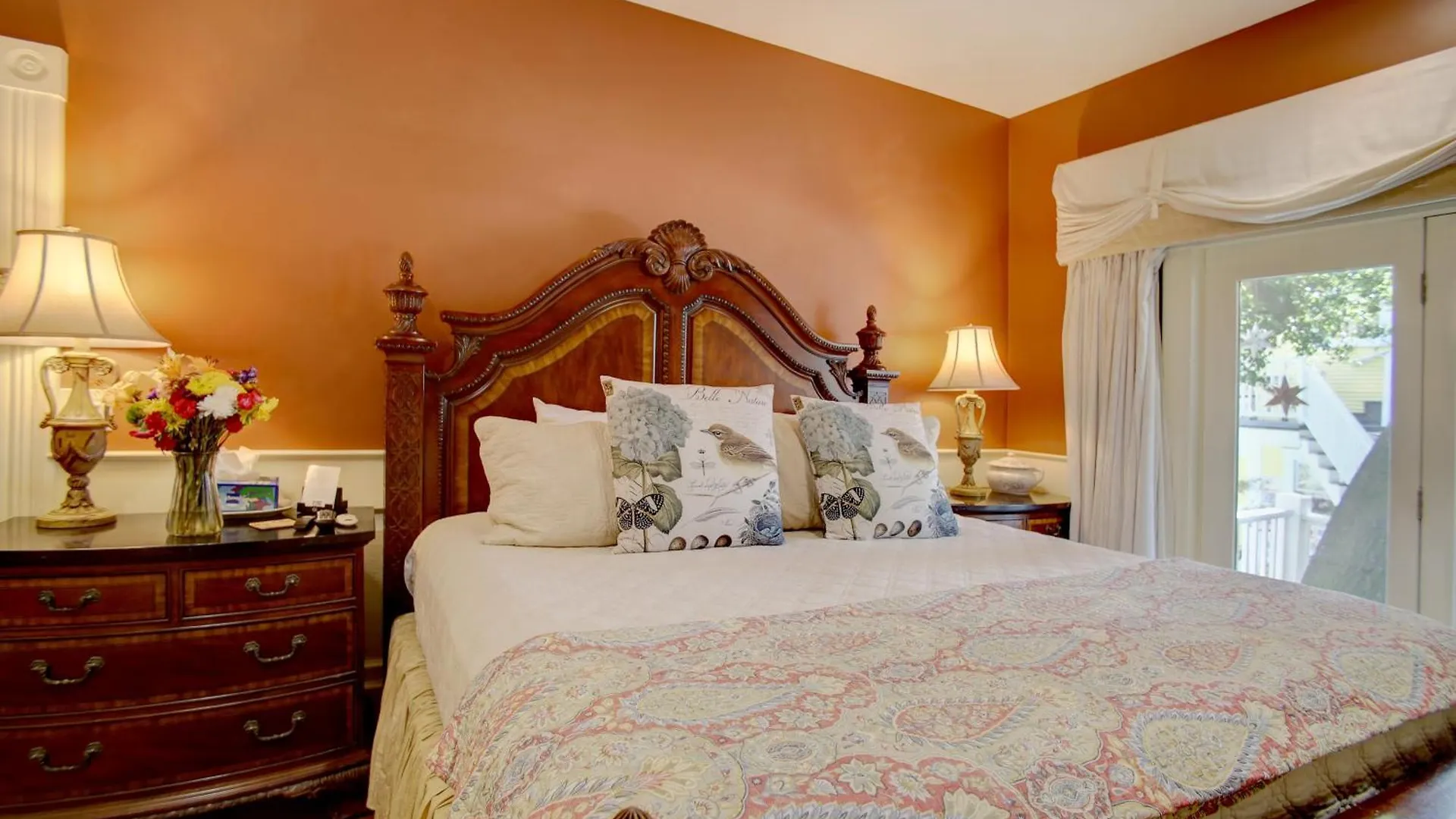 Azalea And Bed & Breakfast Savannah