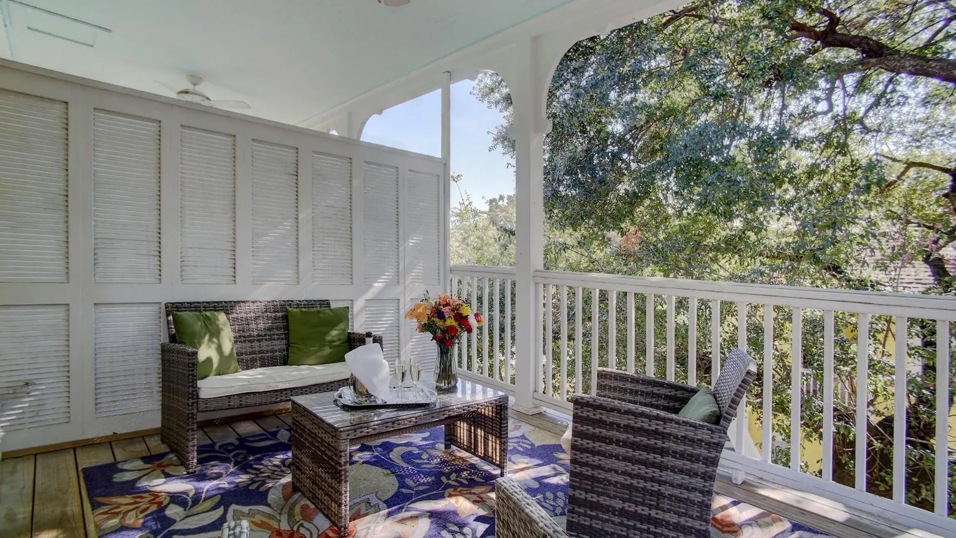 Azalea And Bed & Breakfast 5*