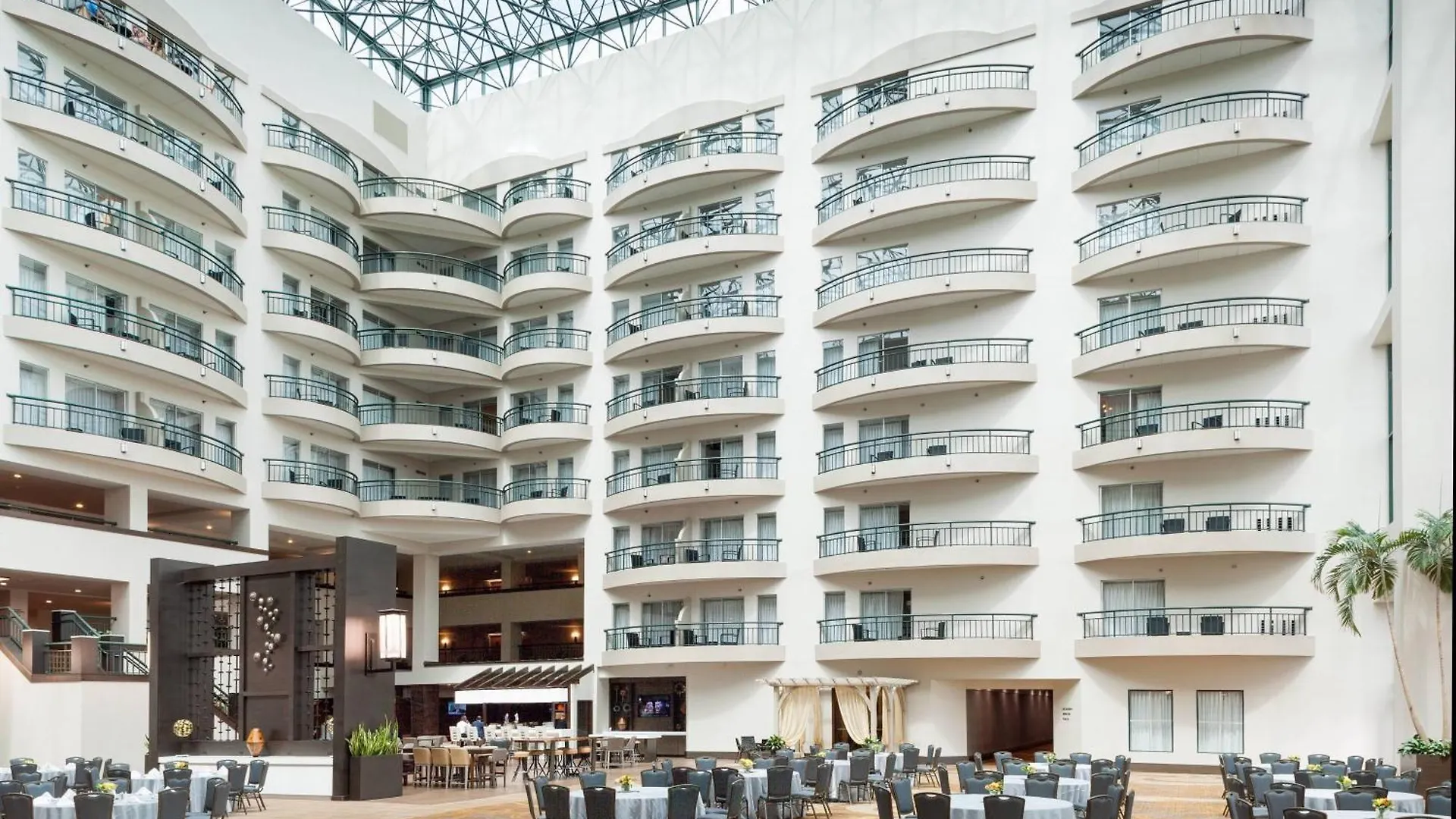 Marriott Riverfront Hotel