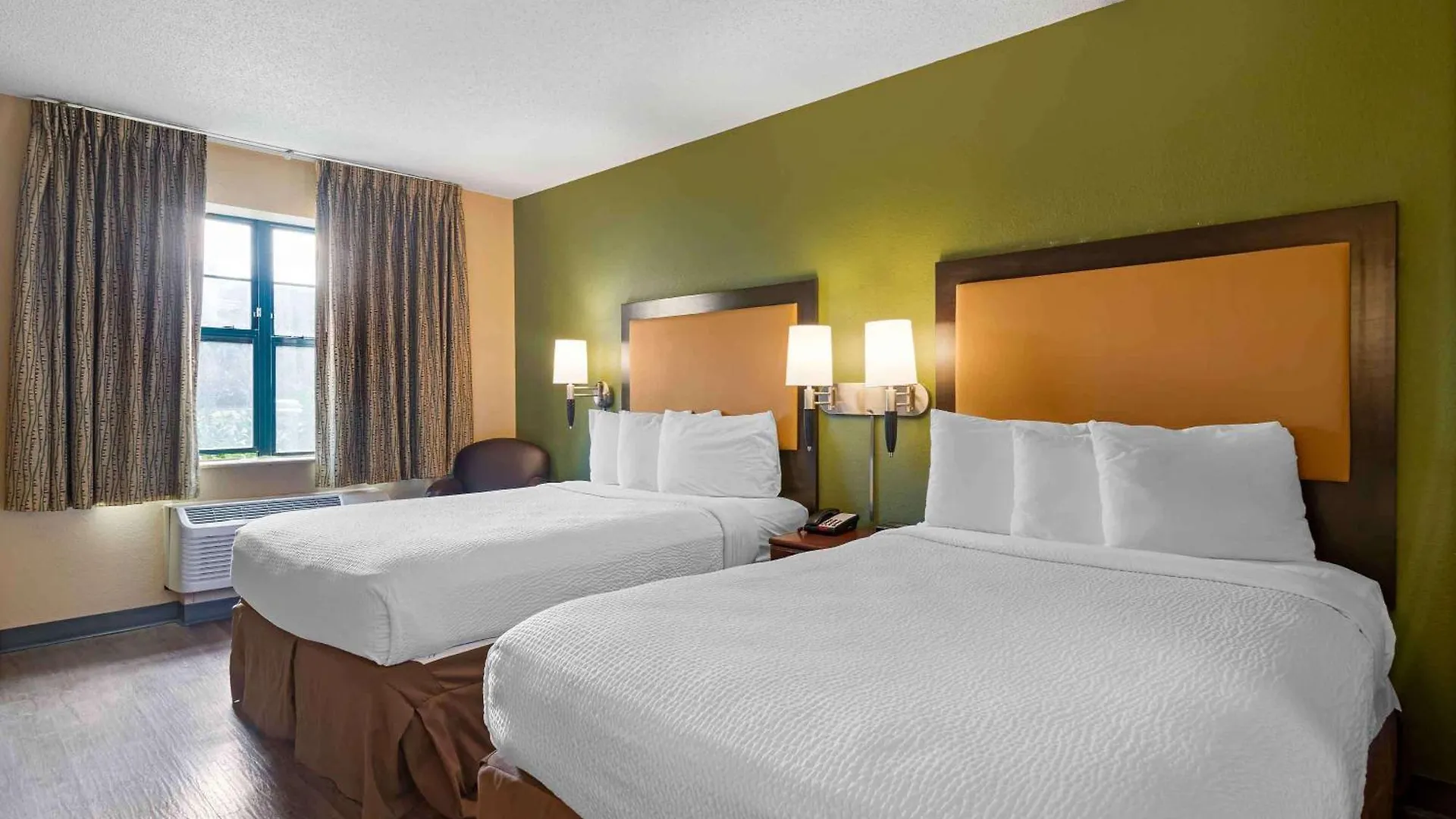 Hotel Extended America - - Midtown Savannah