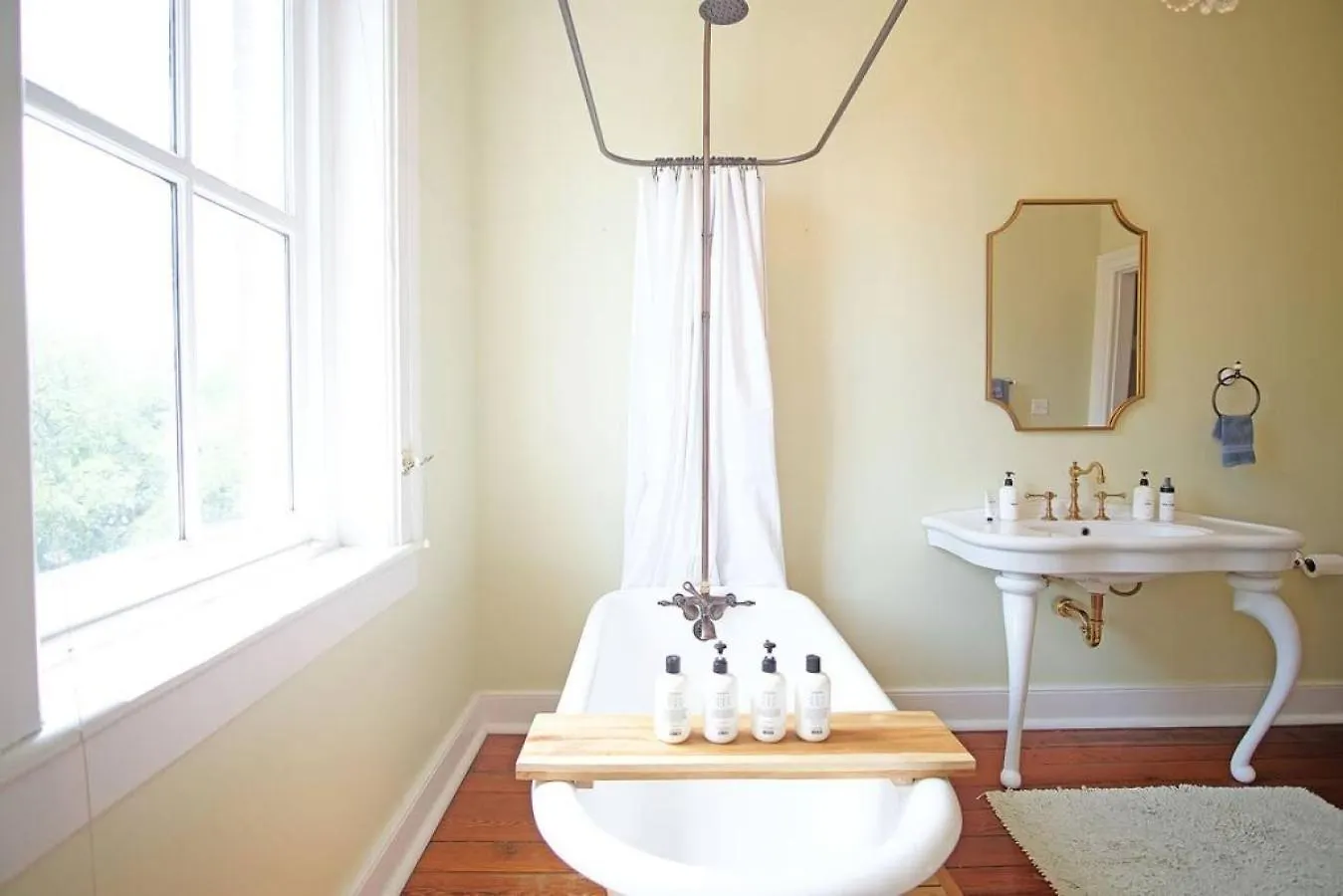 Holiday home 8br Historic Hamilton House *