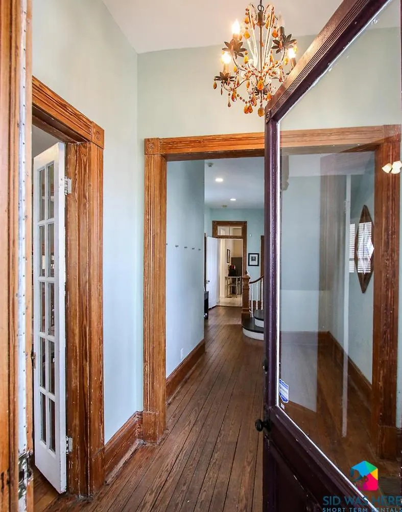 Victorian Getaway Close To Forsyth Park Pets Holiday home Savannah