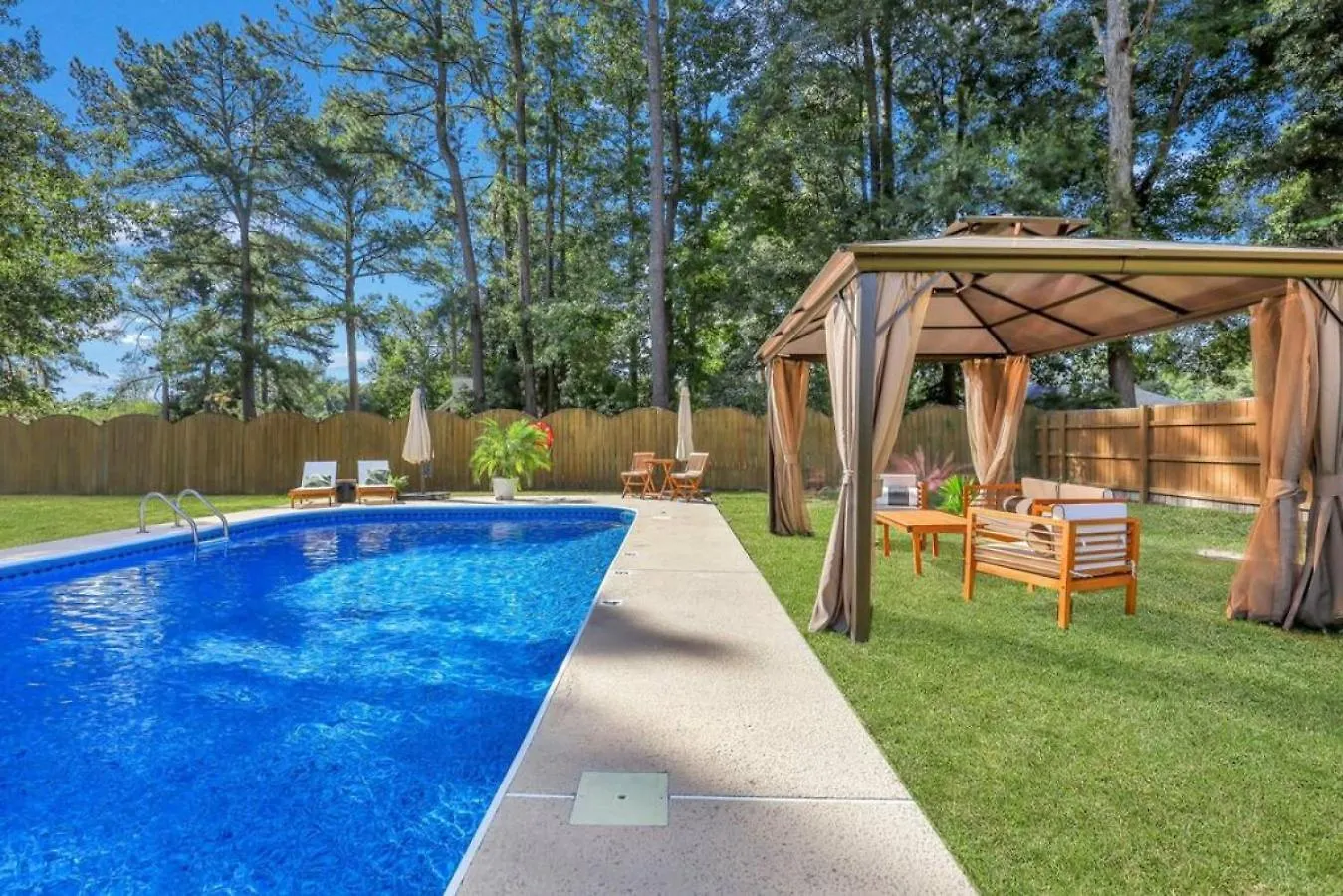 Casa vacanze 5br Pool, Jacuzzi, Firepit, Sports, Games