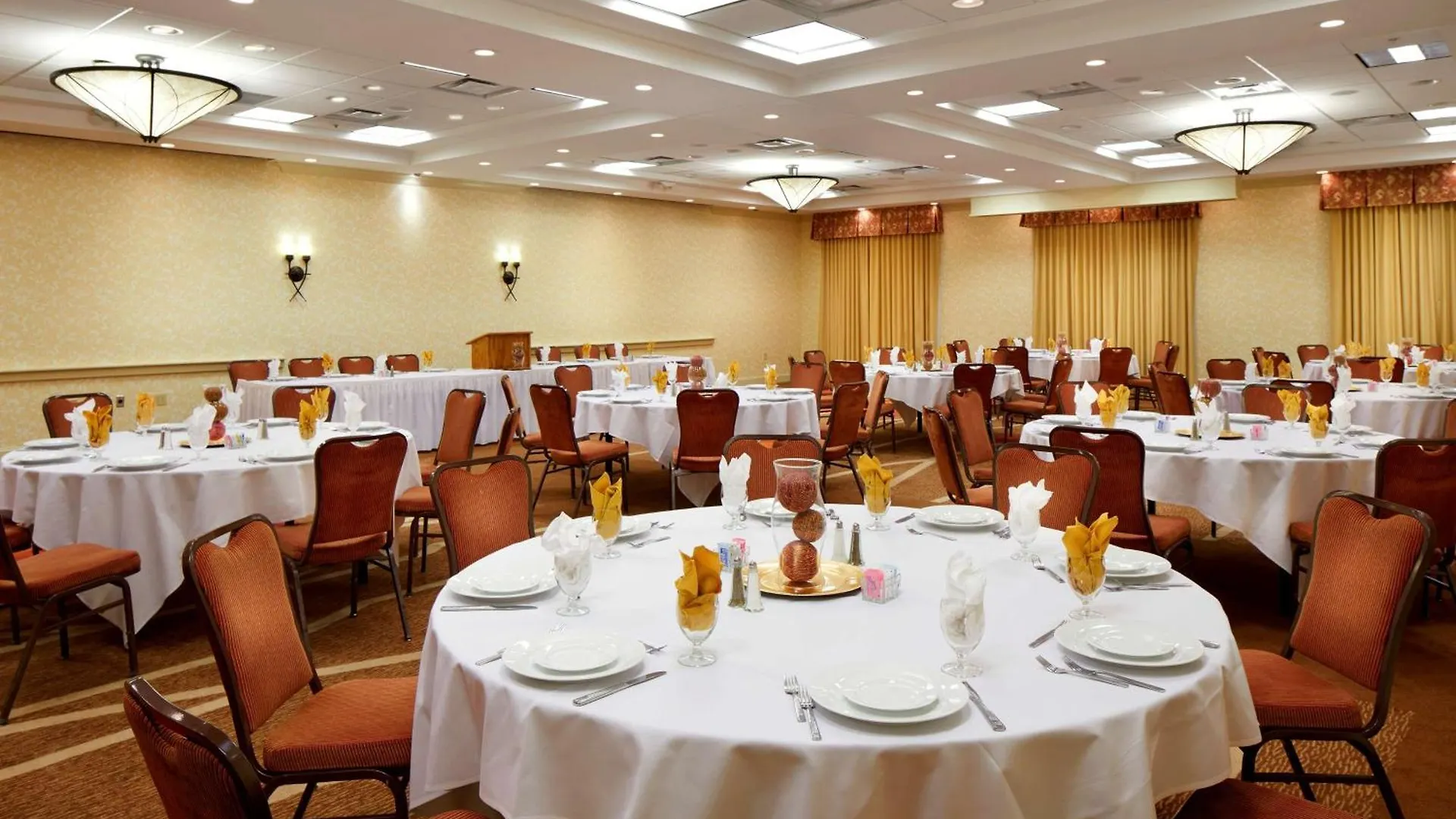 Hilton Garden Midtown Hotel 3*