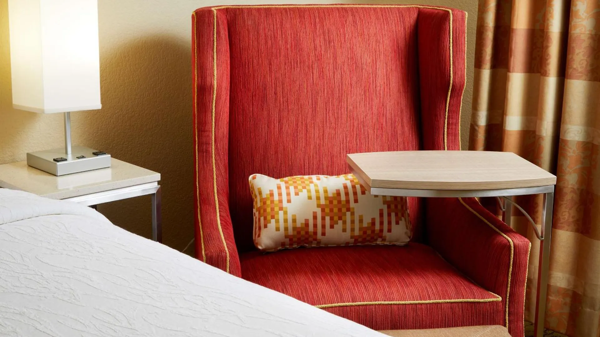 Hilton Garden Midtown Hotel 3*