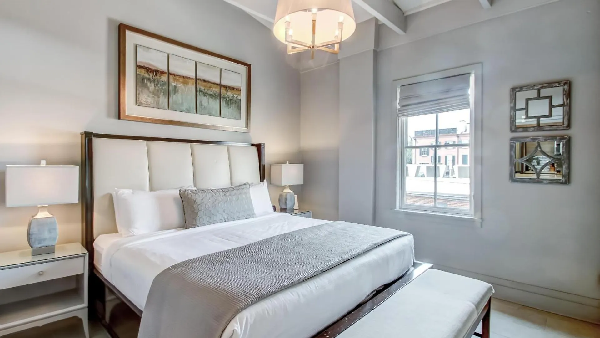 Parker's Collection - 4 Bedroom * Savannah
