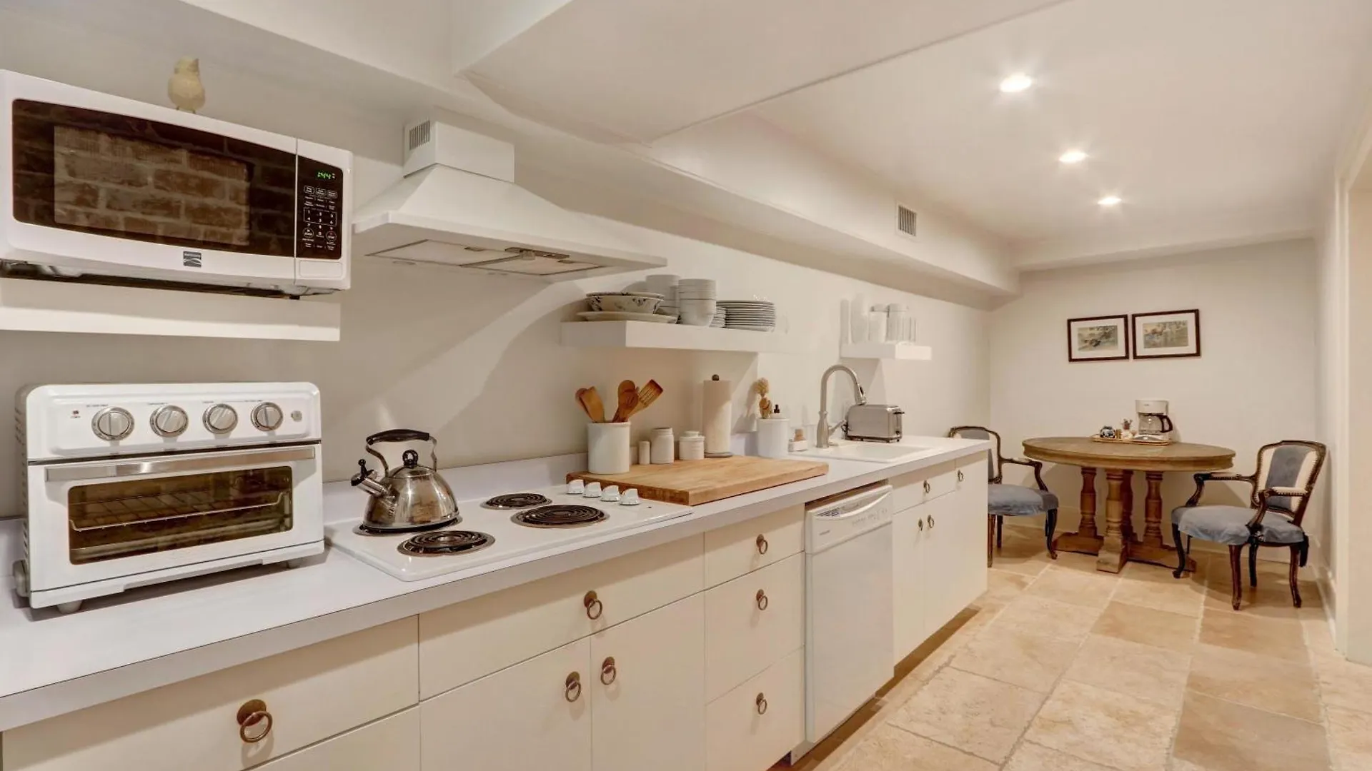 Apartment Elsewhere On Madison Square Garden