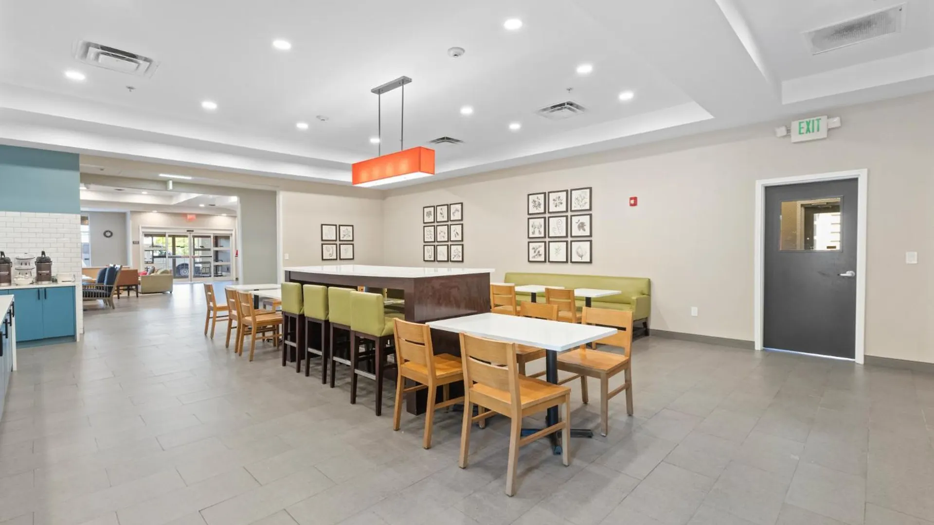 Country & By Radisson, Airport, Ga Savannah