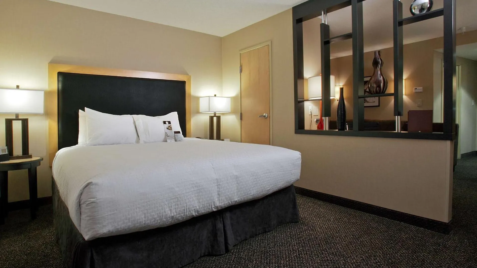 Hotel Doubletree By Hilton Airport Savannah