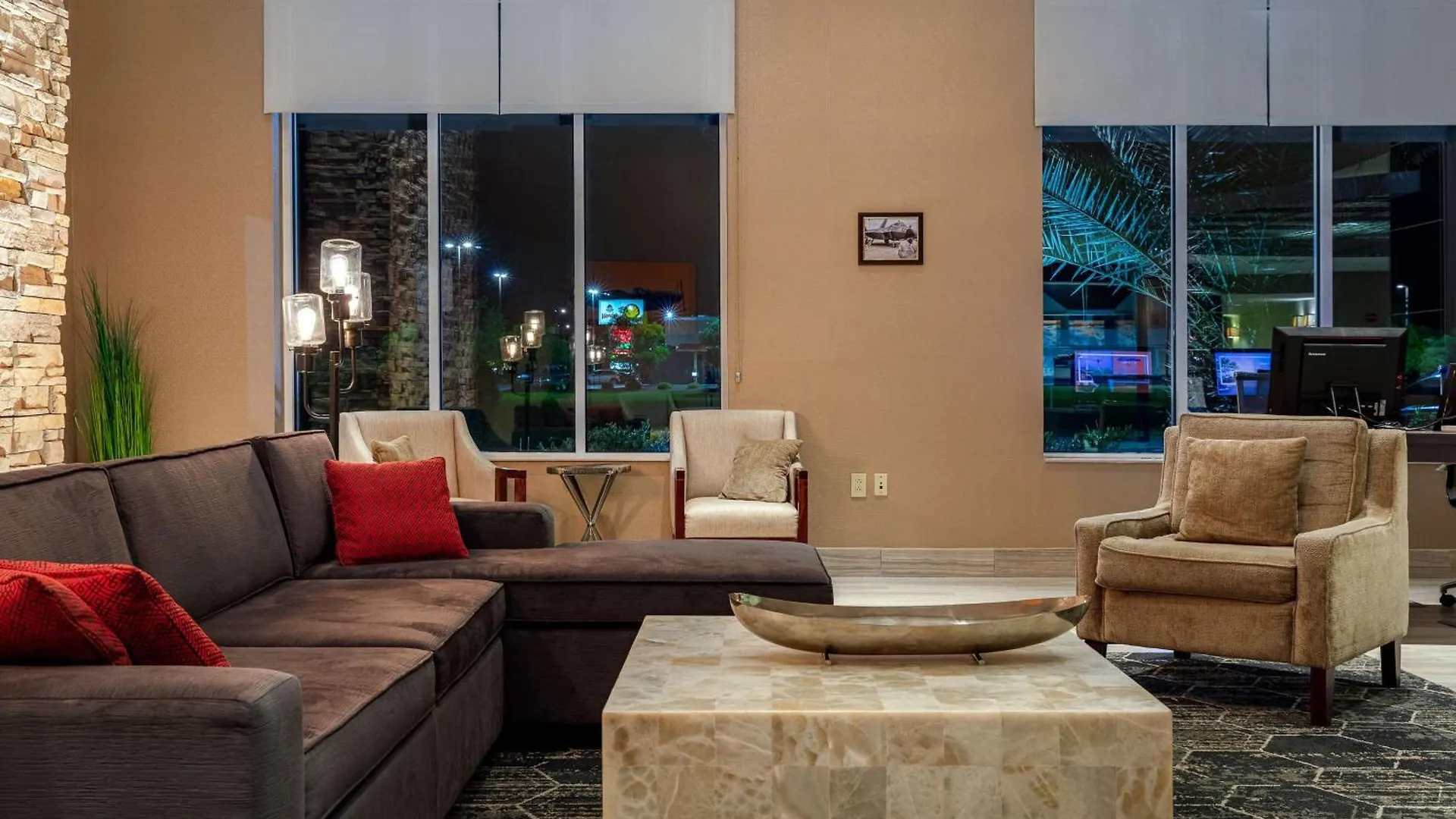 Doubletree By Hilton Airport 4* Savannah