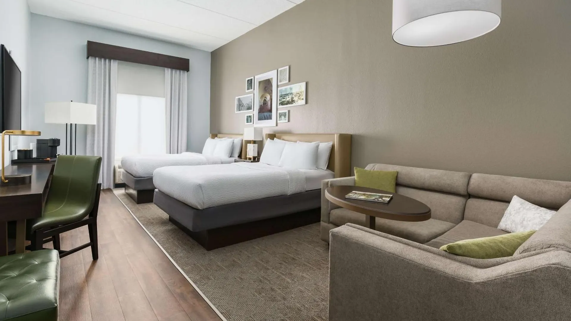 The Bluff Savannah, Tapestry Collection By Hilton