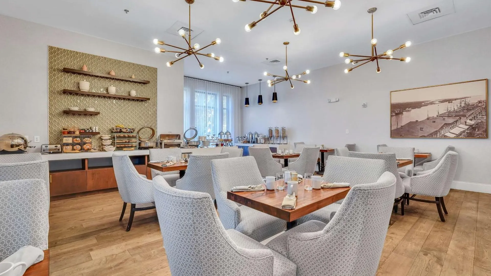 The Bluff Savannah, Tapestry Collection By Hilton 4*