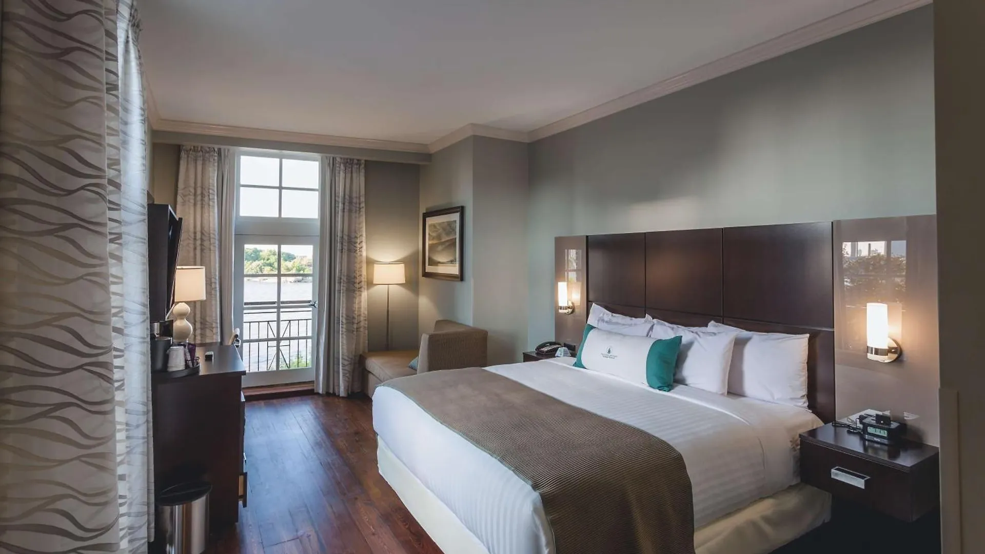 The Cotton Sail - Tapestry Collection By Hilton Hotel
