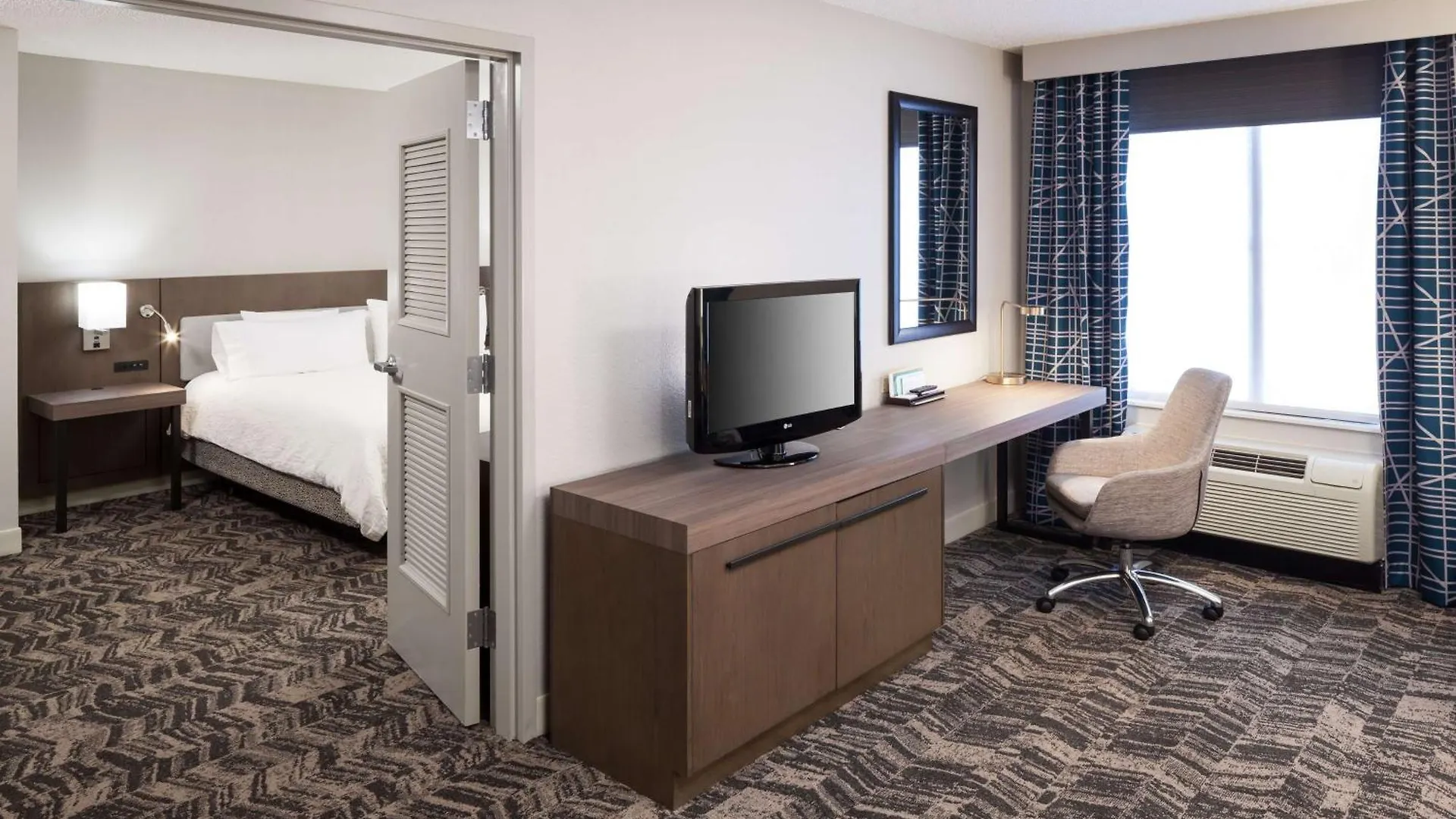 Hotel Hilton Garden Airport 3*