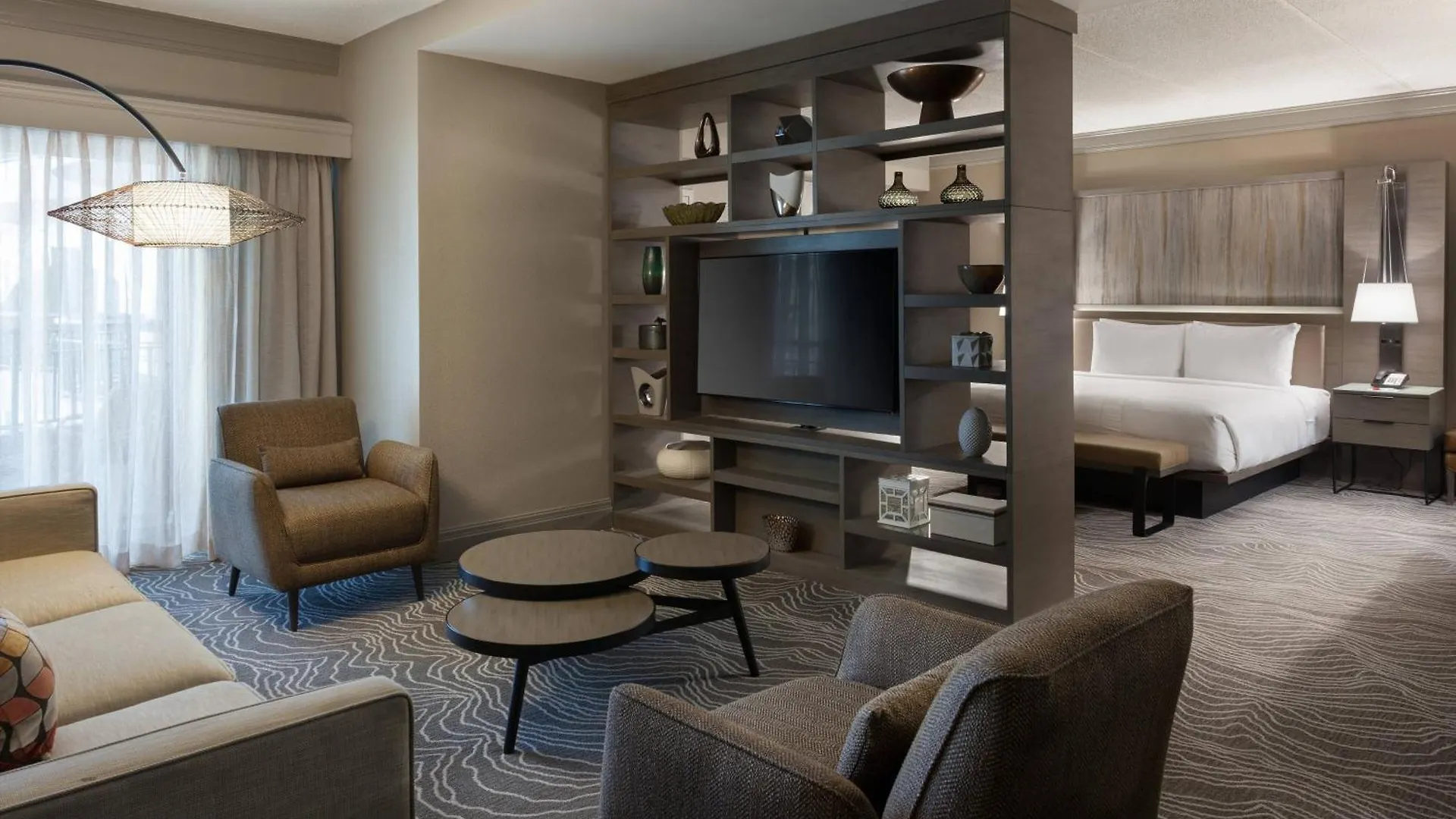 Marriott Riverfront Hotel 4*