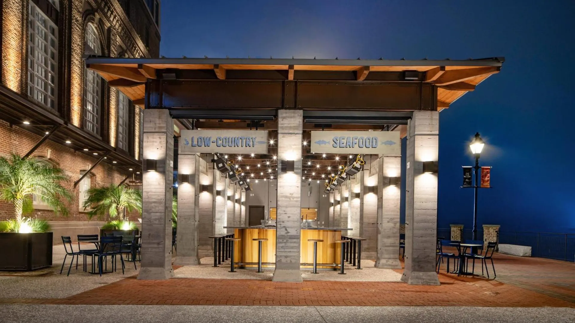 Hotel Jw Marriott Plant Riverside District Savannah