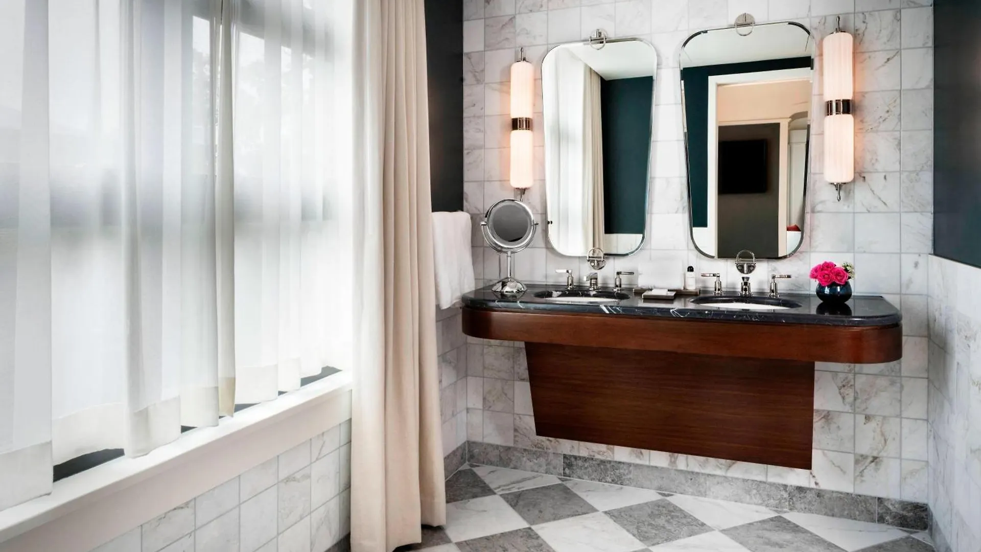 Perry Lane Hotel, A Luxury Collection Hotel, Savannah