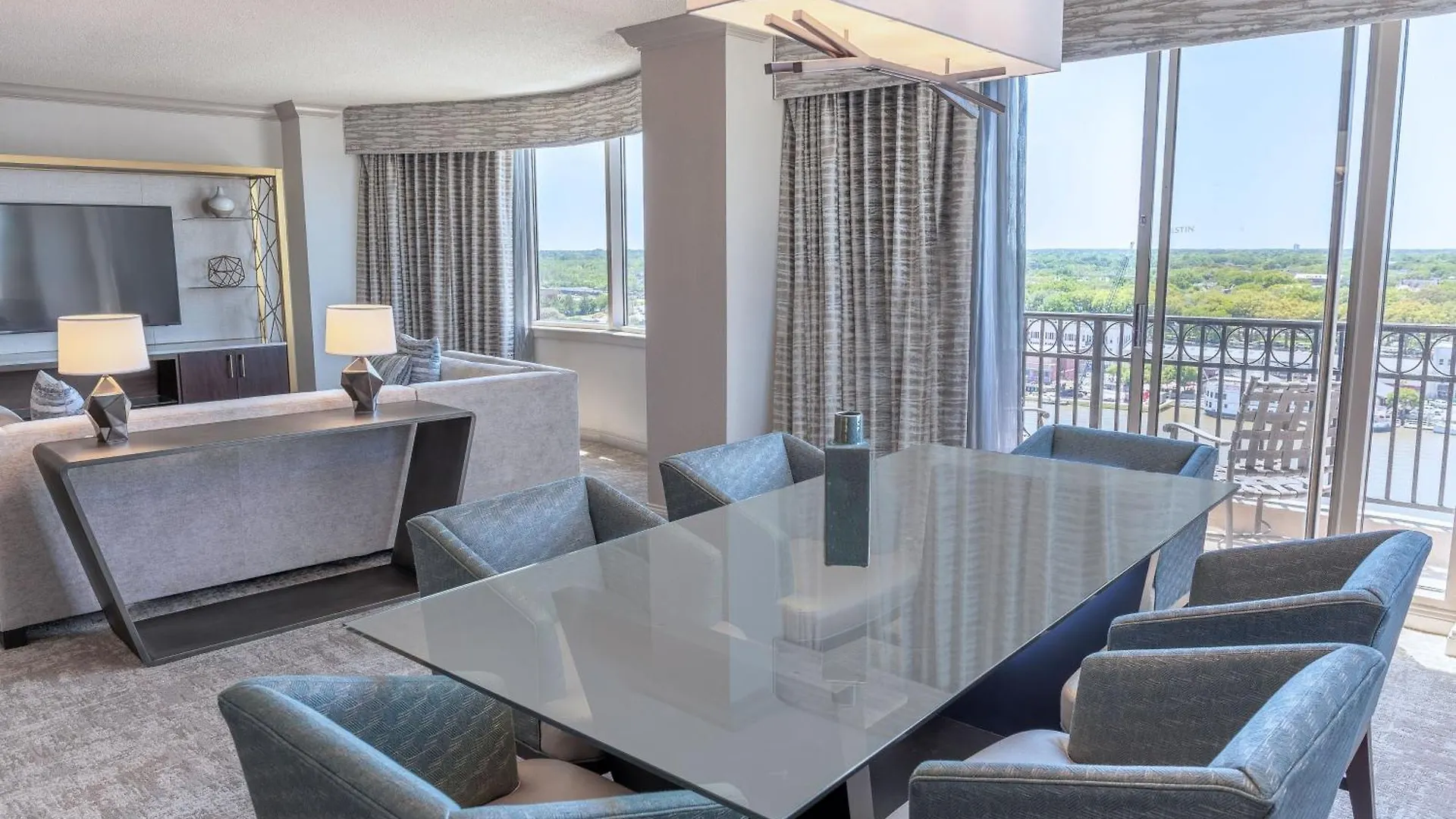 The Westin Harbor Golf & Resort 4*