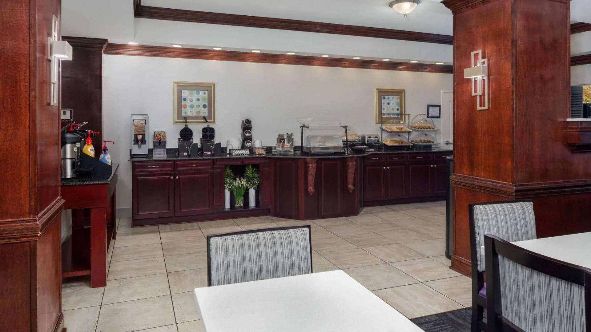 Hotel La Quinta By Wyndham Airport - Pooler 3*