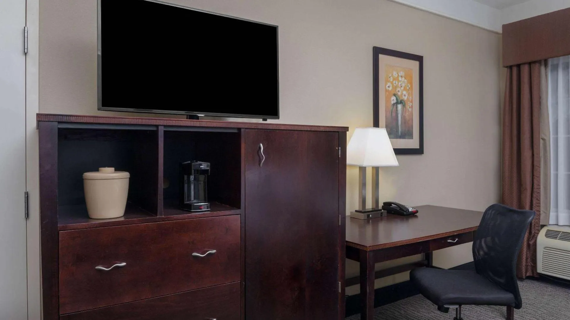 Hotel La Quinta By Wyndham Airport - Pooler 3*