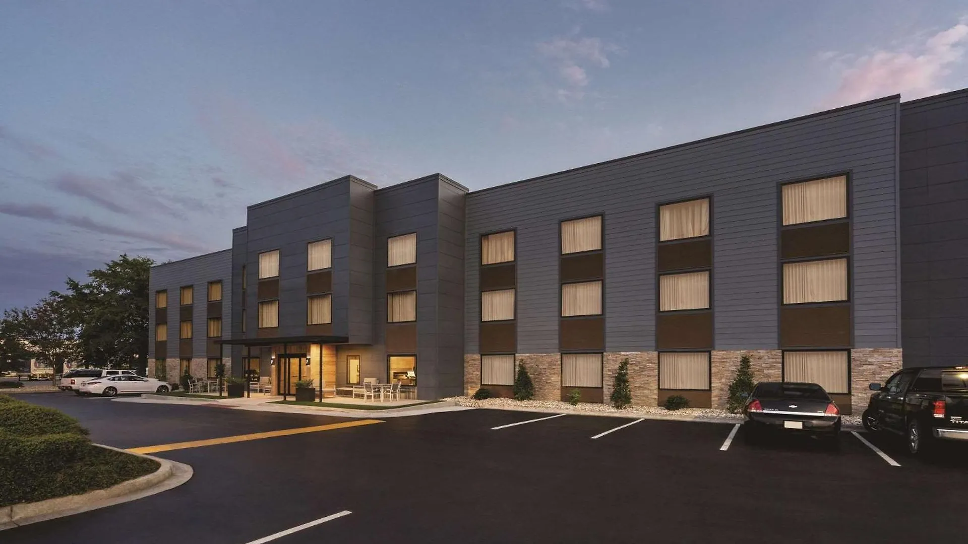 Hotel Country & By Radisson, Midtown, Ga