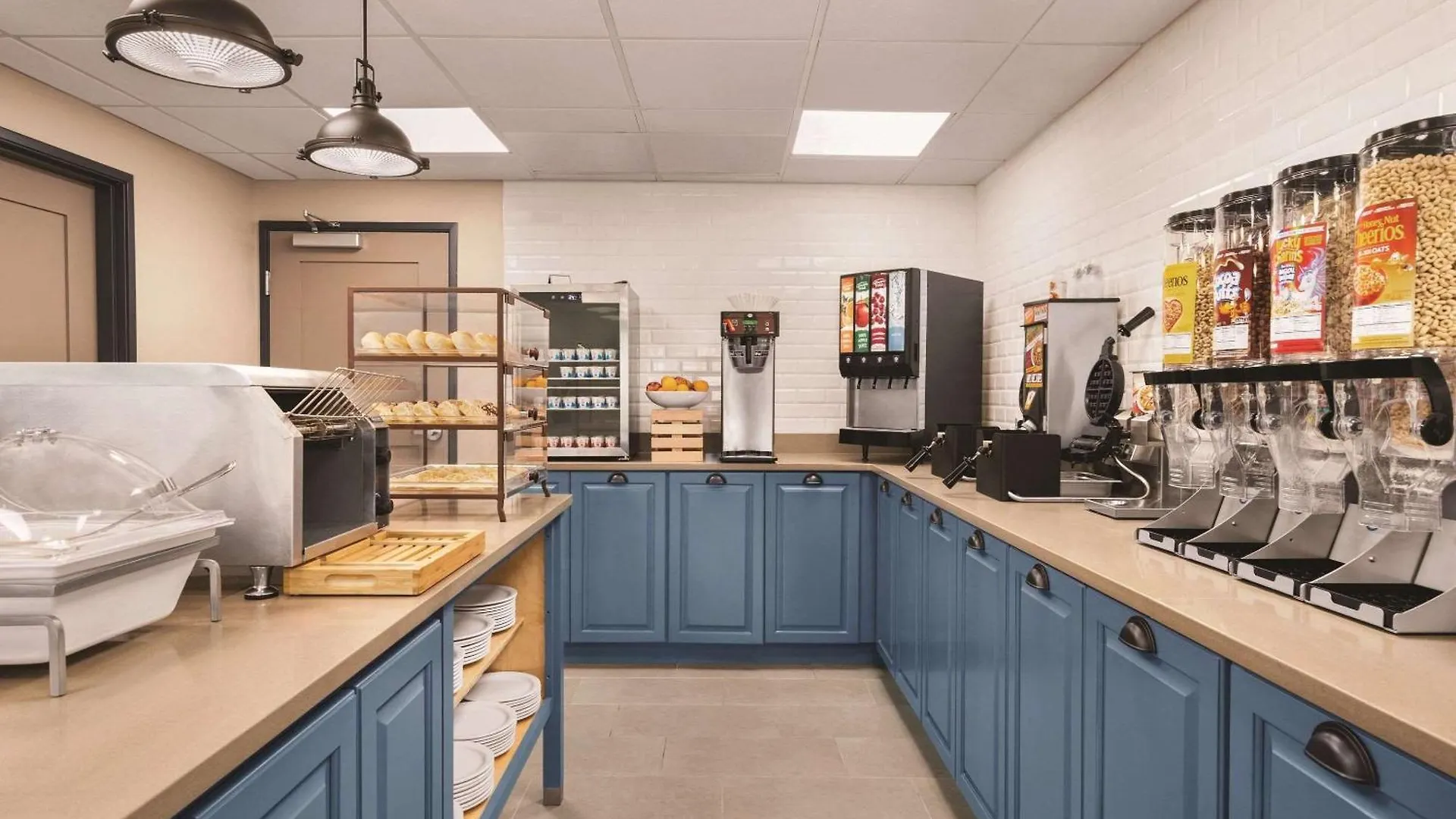 Hotel Country & By Radisson, Midtown, Ga 3*