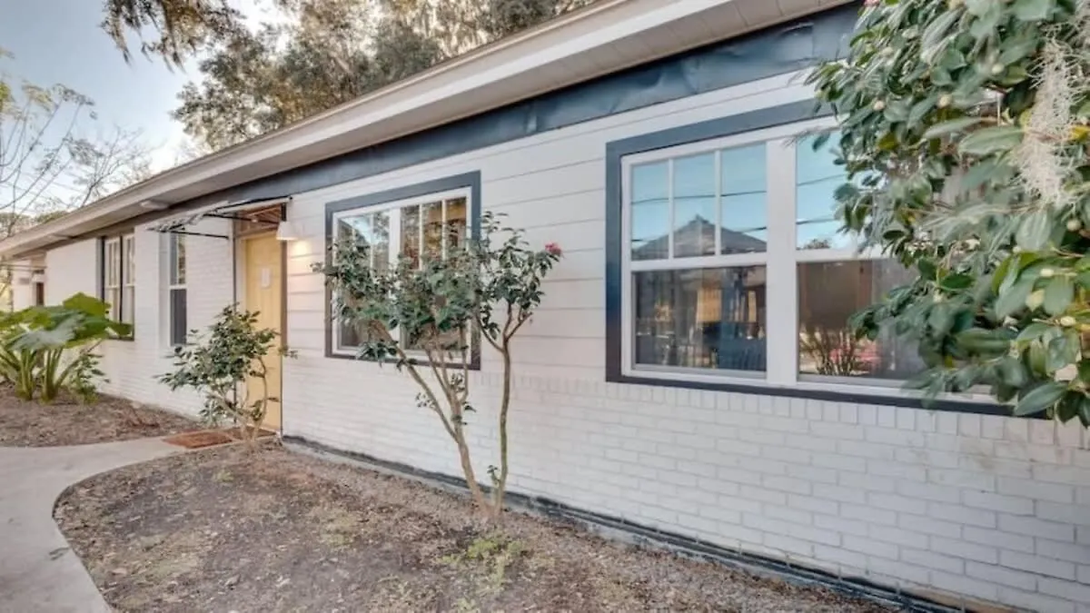 Two Units With Gazebo-swanky Style Holiday home Savannah